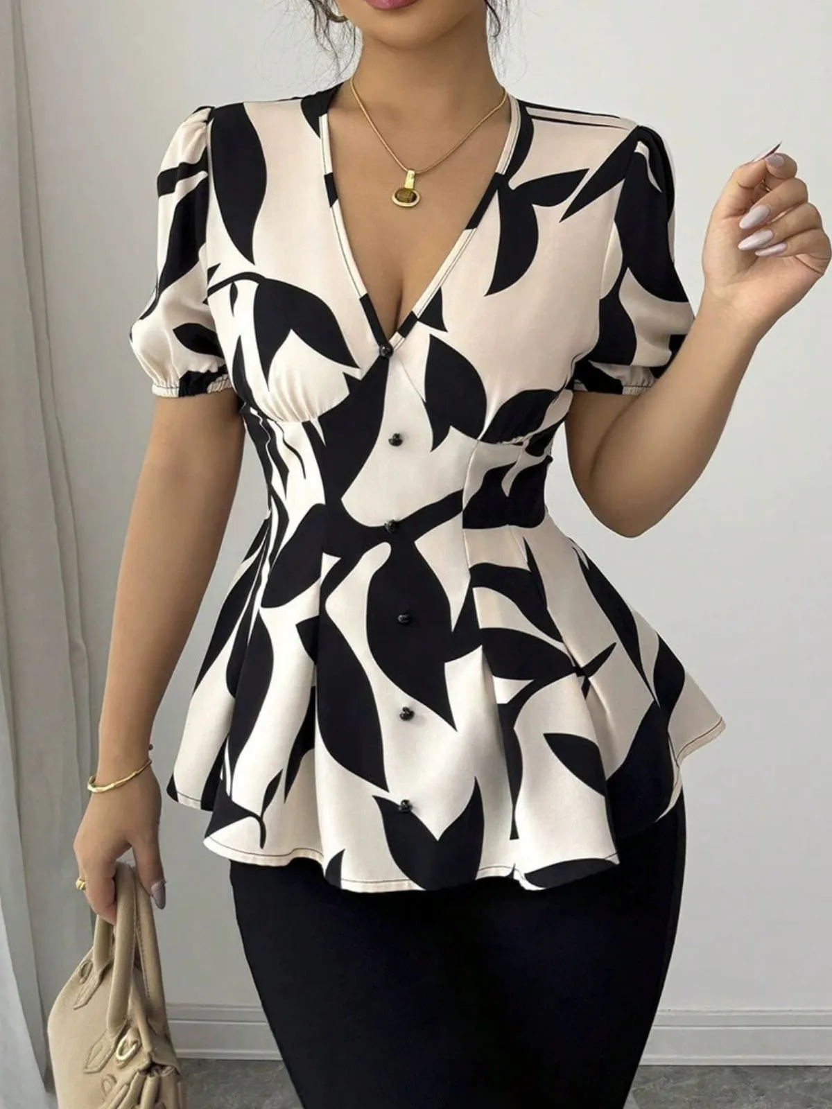Beige 1940s V-Neck Leaf Print Puff Sleeve Blouse sold by Retro Stage product image thumbnail 5
