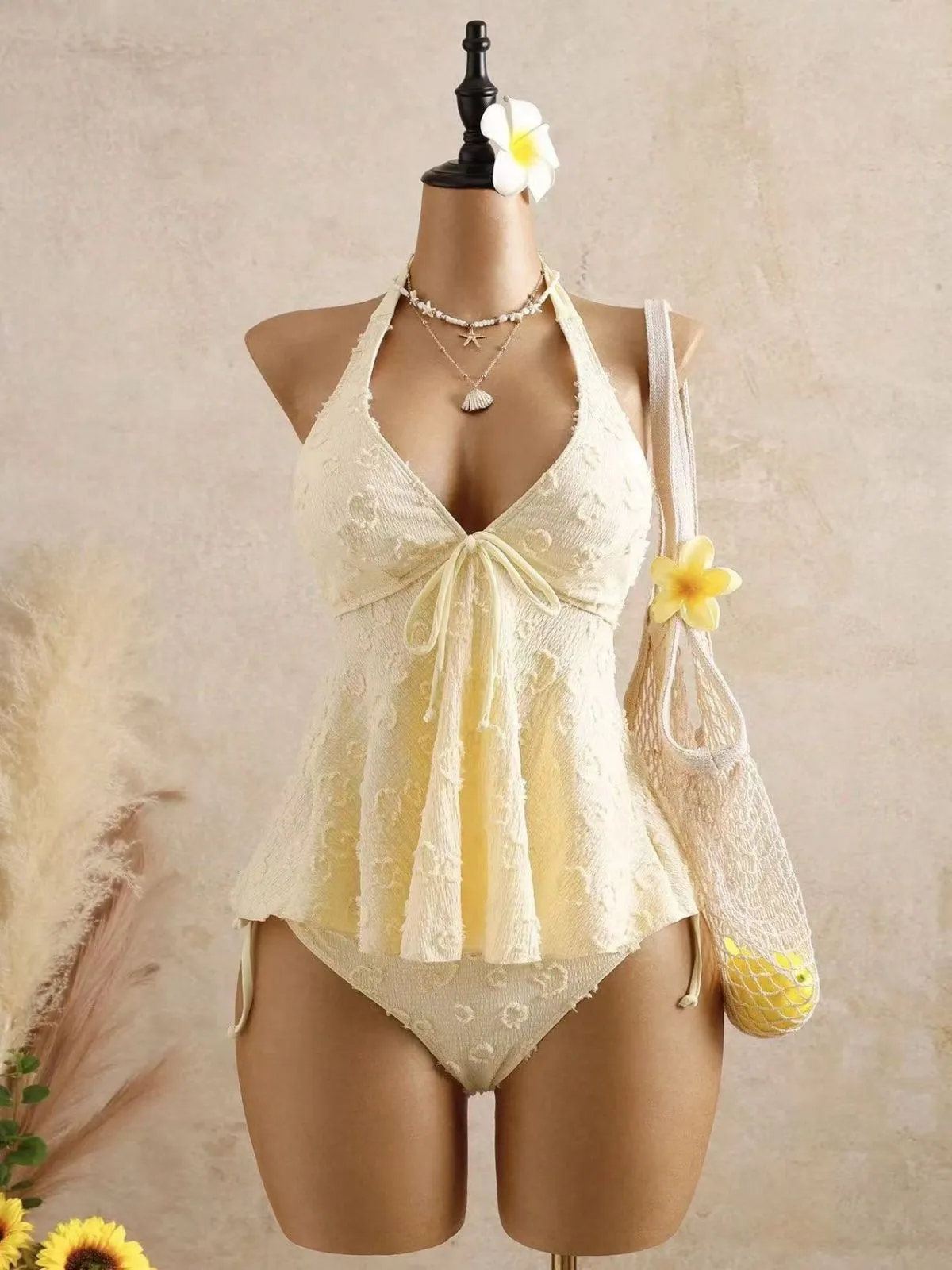 1950s Textured Floral Halter Deep V Tankini Set sold by Retro Stage product image thumbnail 4