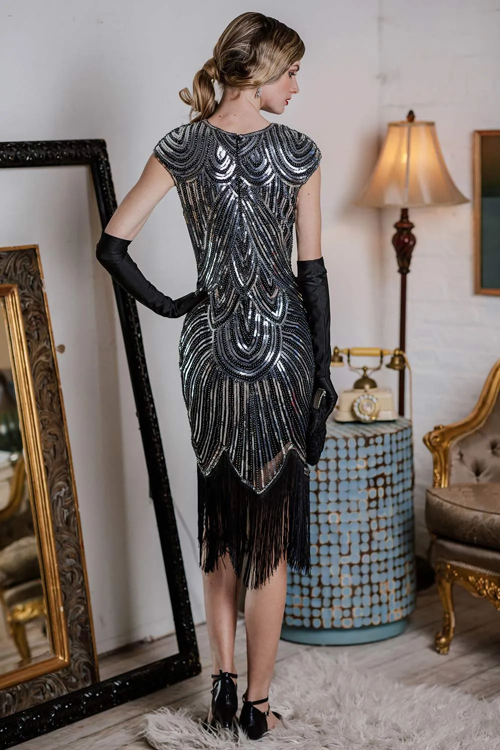 1920s Sequin Beaded Fringed Dress sold by Retro Stage product image thumbnail 4