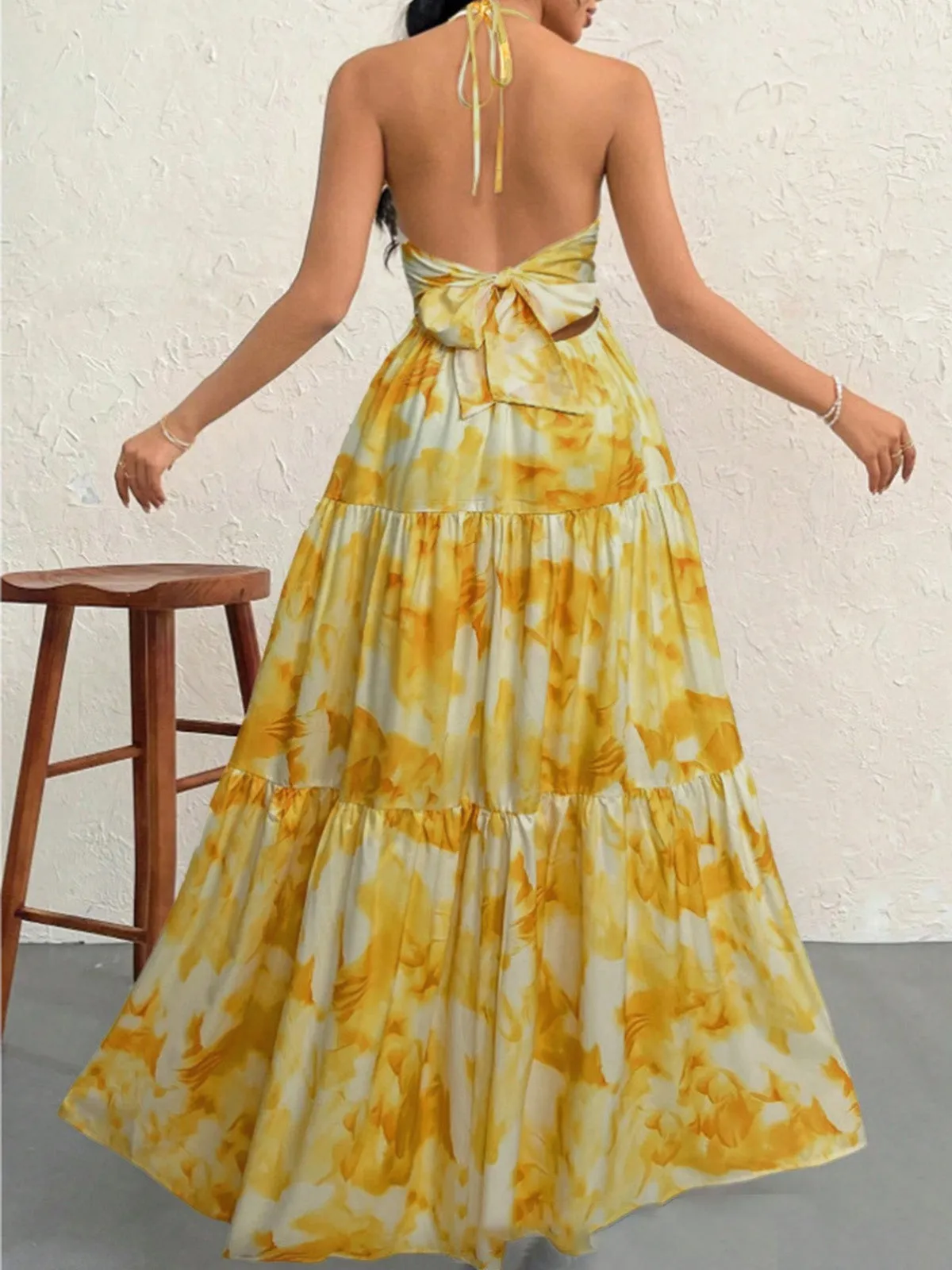 1930s Floral Halter V-Neck Tiered Maxi Dress sold by Retro Stage product image thumbnail 3