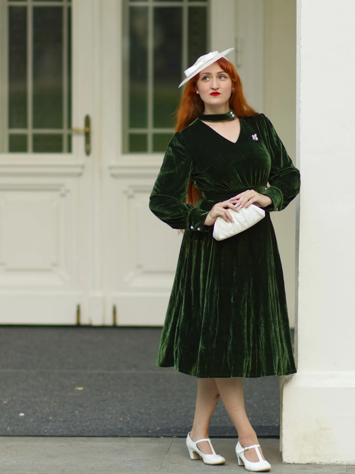 Green 1950s Keyhole V-Neck Pearl Velvet Dress sold by Retro Stage product image thumbnail 2