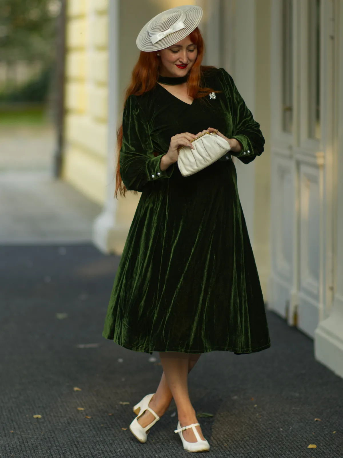 Green 1950s Keyhole V-Neck Pearl Velvet Dress sold by Retro Stage product image thumbnail 3