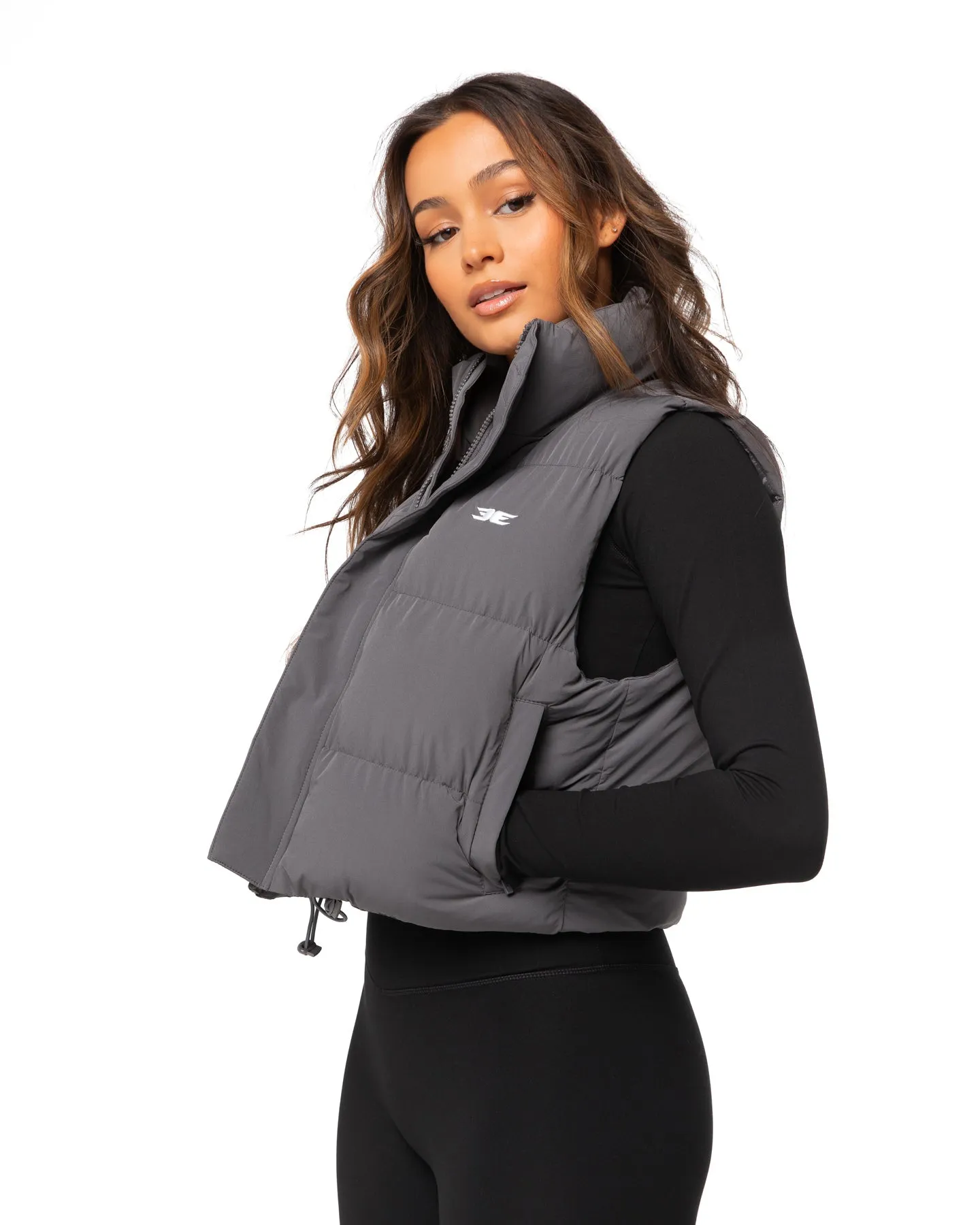 【SATIIIZ】Seliven Cropped Padded Vest SATIIIZ】Seliven Cropped Padded Vest