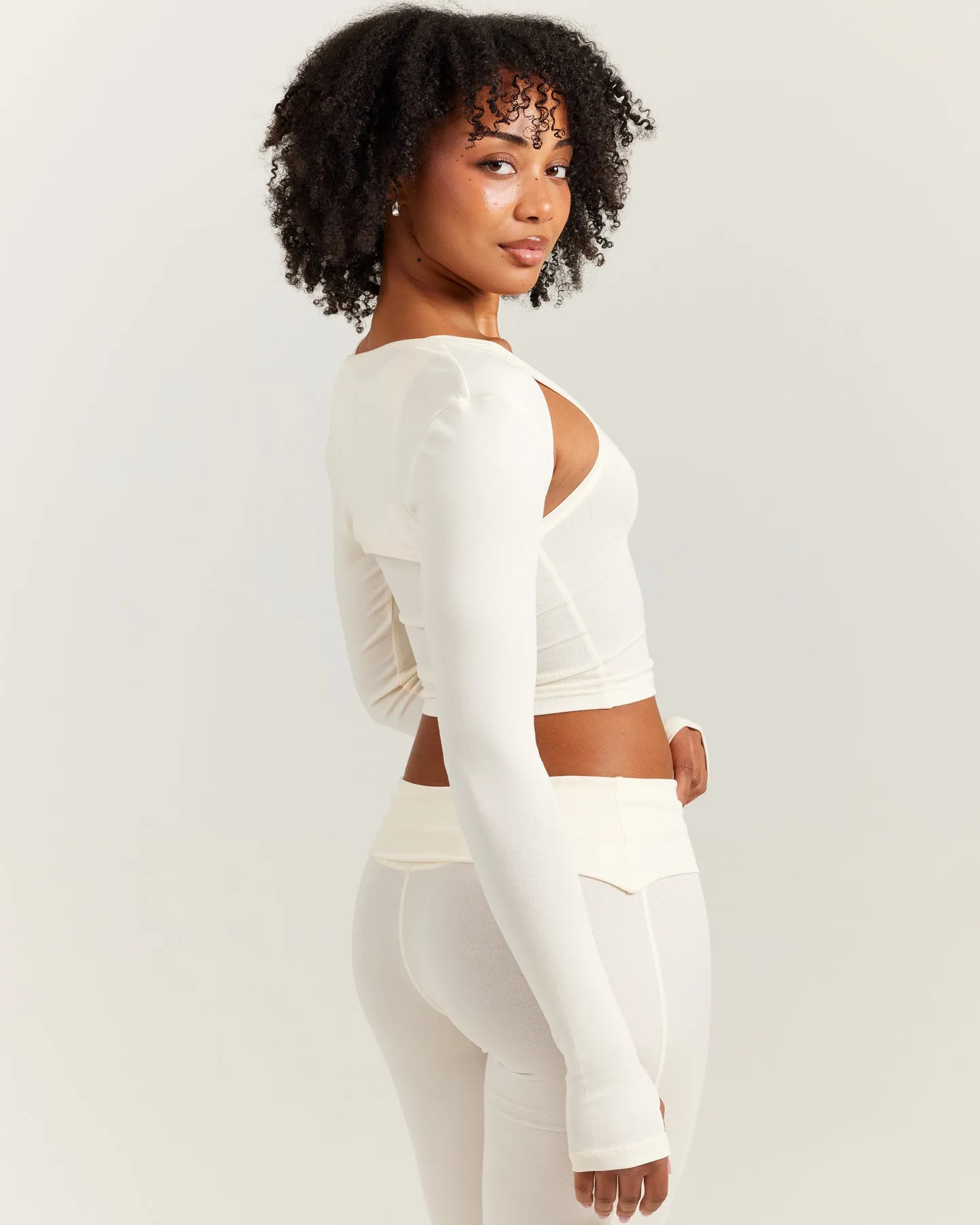 EE Lounge Shrug - Vanilla sold by Elite Eleven product image thumbnail 2