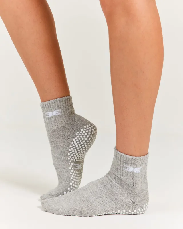 EE Mid Crew Pilates Grip Socks - Grey/White sold by Elite Eleven