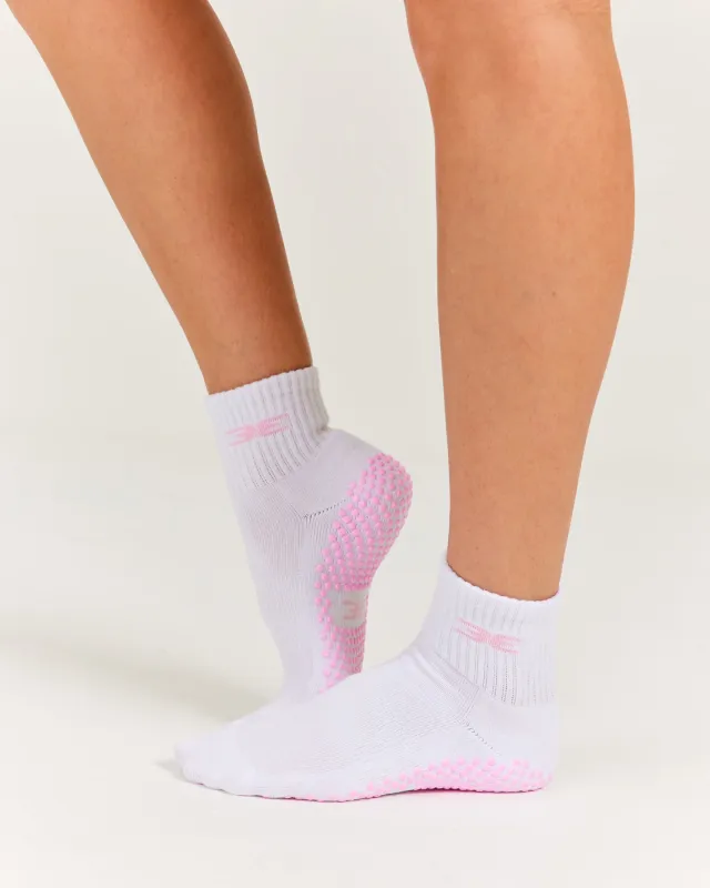 EE Mid Crew Pilates Grip Socks - White/Pink sold by Elite Eleven