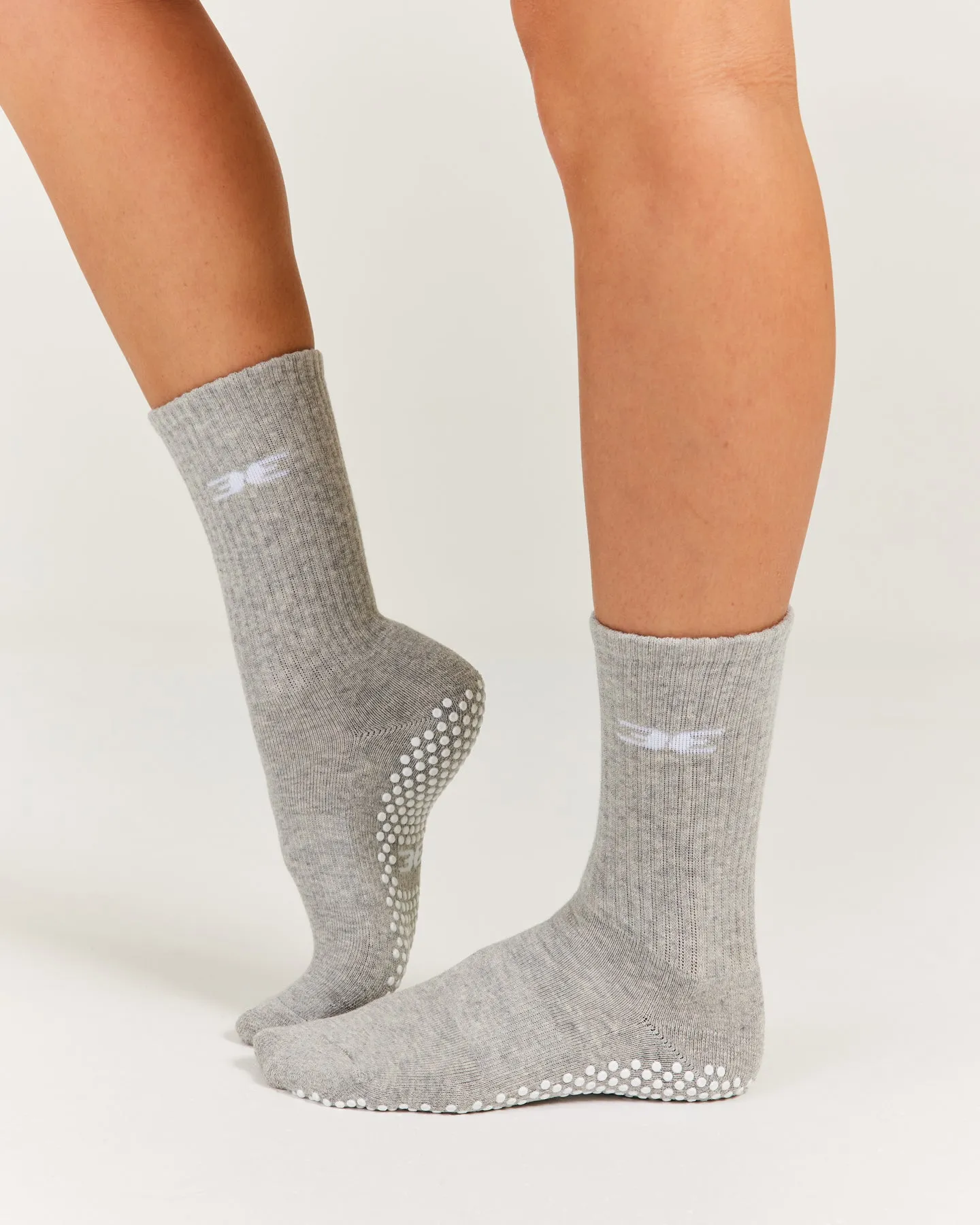 EE Crew Pilates Grip Socks - Grey/White sold by Elite Eleven