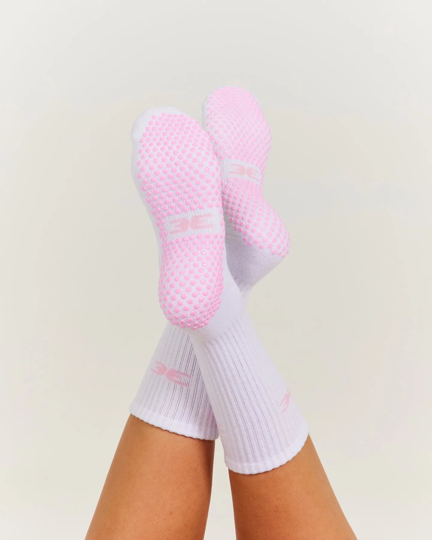 EE Crew Pilates Grip Socks - White/Pink sold by Elite Eleven product image thumbnail 4