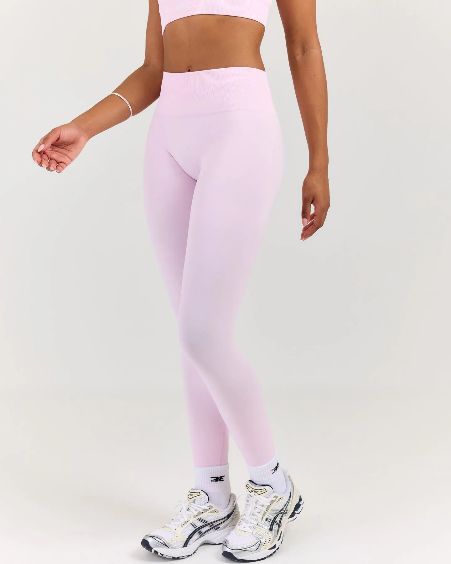 Elite Seamless Leggings V2 - Pink sold by Elite Eleven product image thumbnail 3