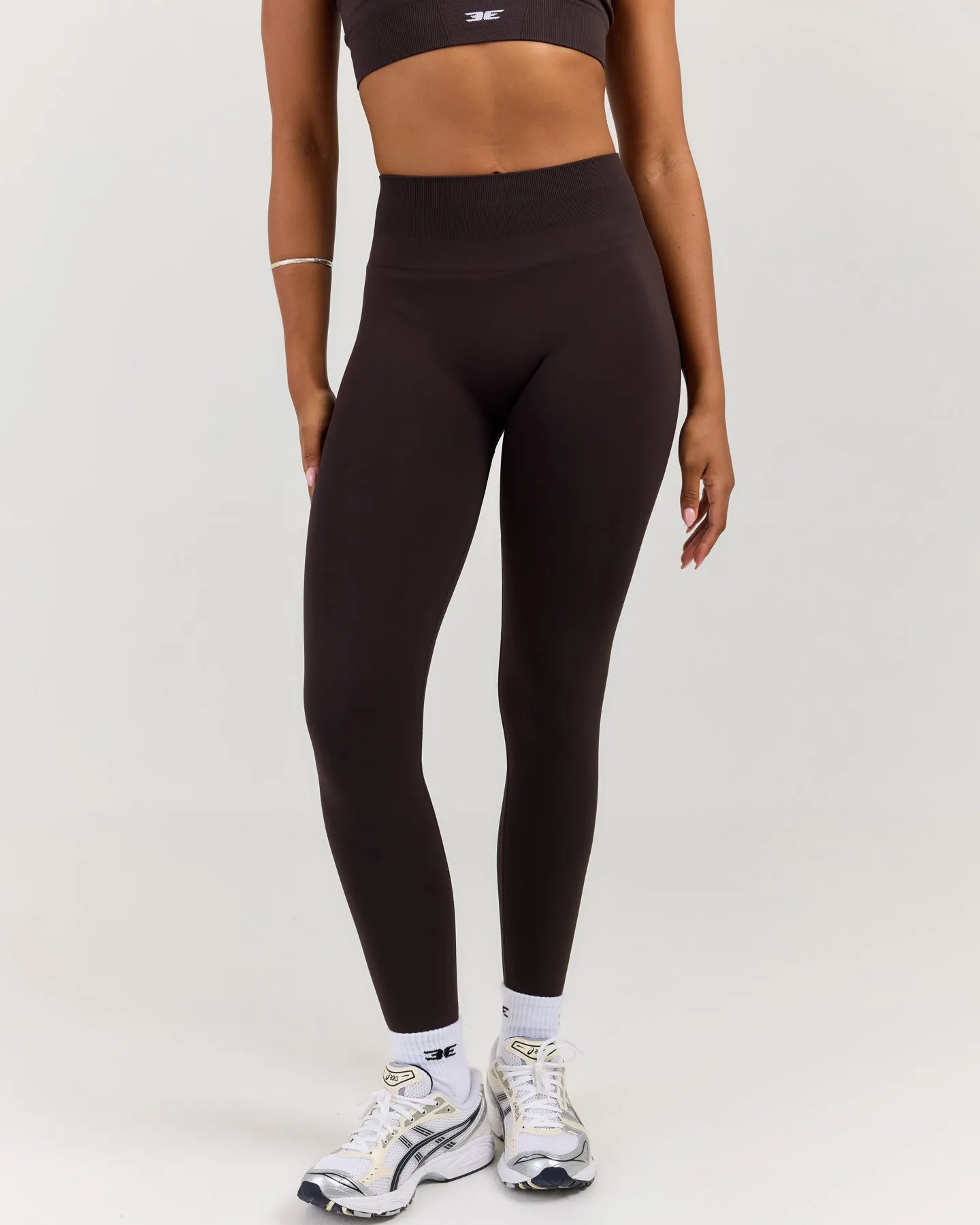 Elite Seamless Leggings V2 - Coffee Bean sold by Elite Eleven product image thumbnail 2