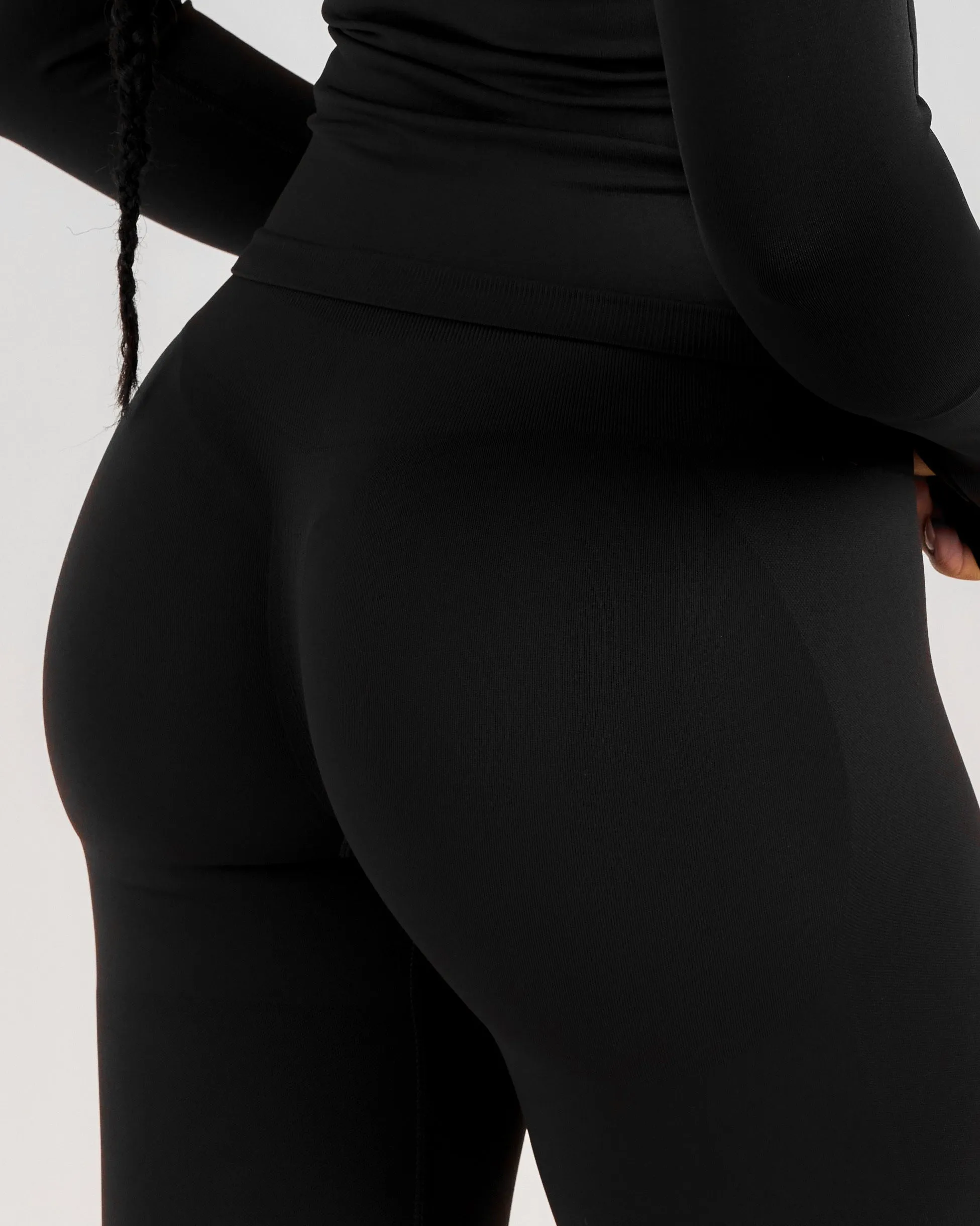 Elite Seamless Leggings V2 - Black sold by Elite Eleven product image thumbnail 4
