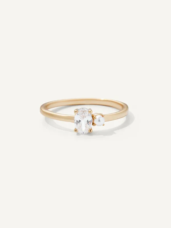 Kaya Ring sold by olive + piper