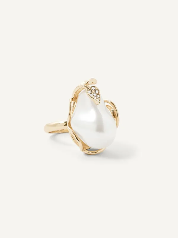 Aurelia Ring made by olive + piper