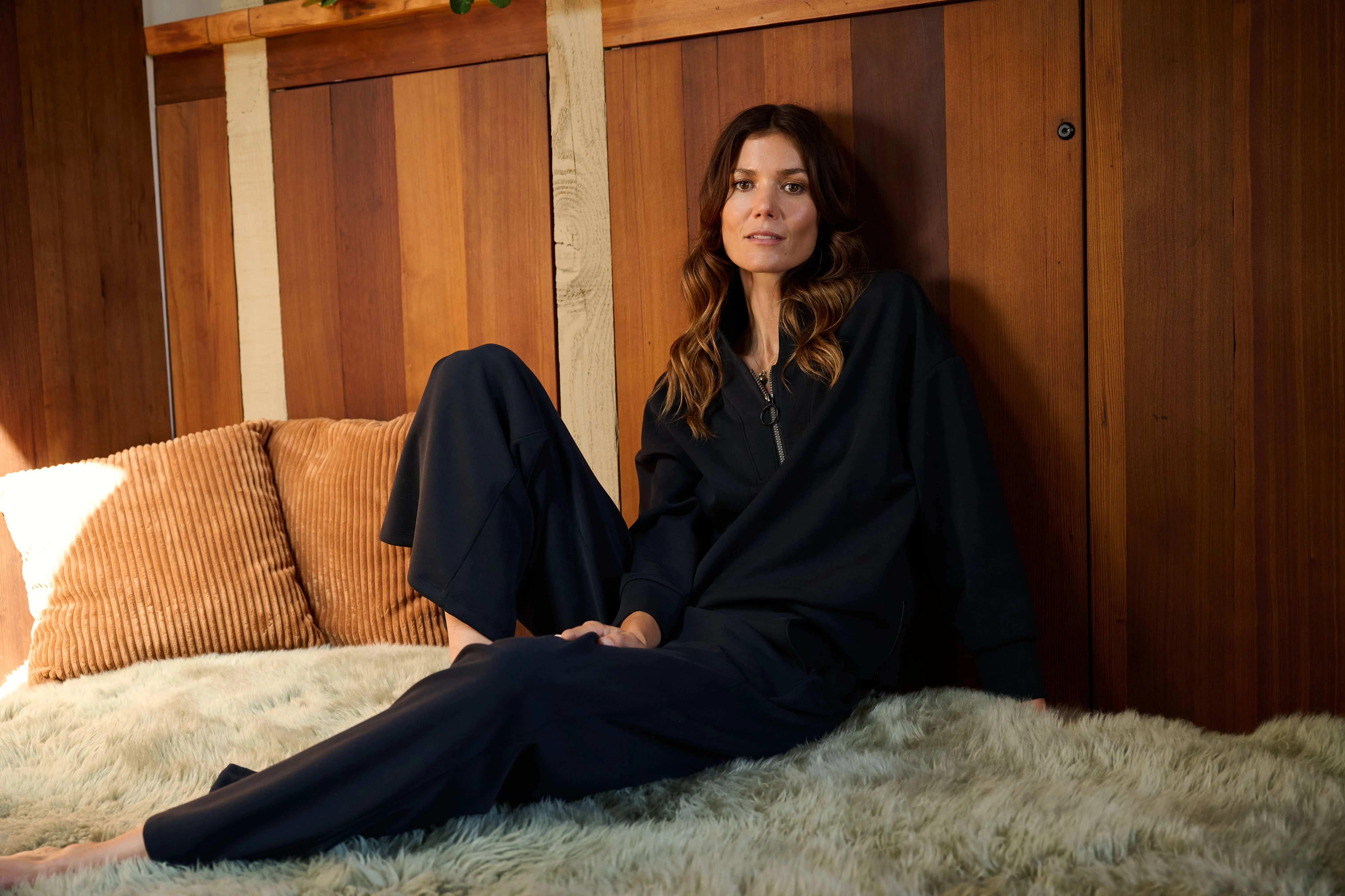 Genevieve Pullover in Black - FINAL SALE sold by Hermoza product image thumbnail 3