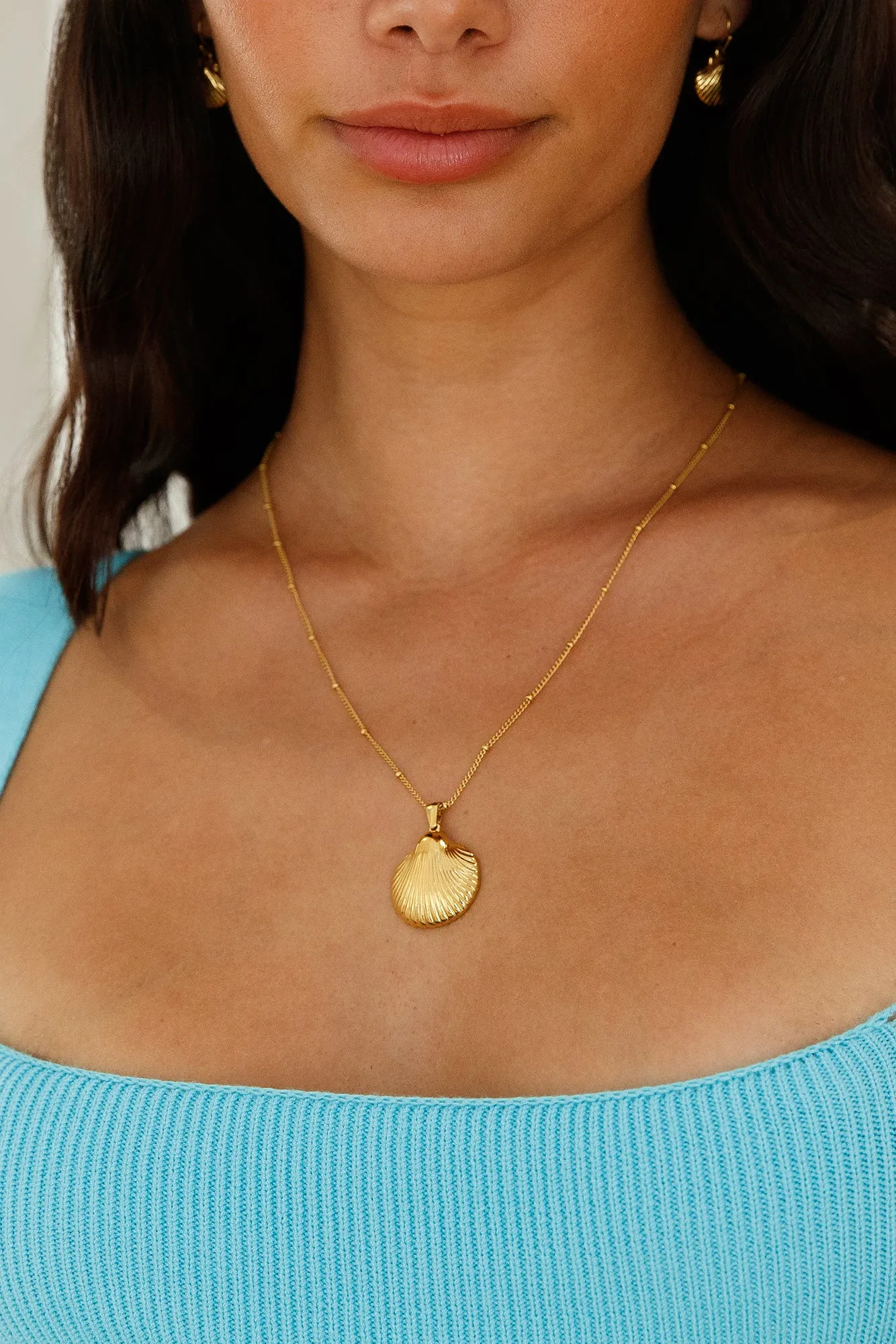 18k Gold Plated Seashell Island Necklace Gold sold by Fortunate One product image thumbnail 3