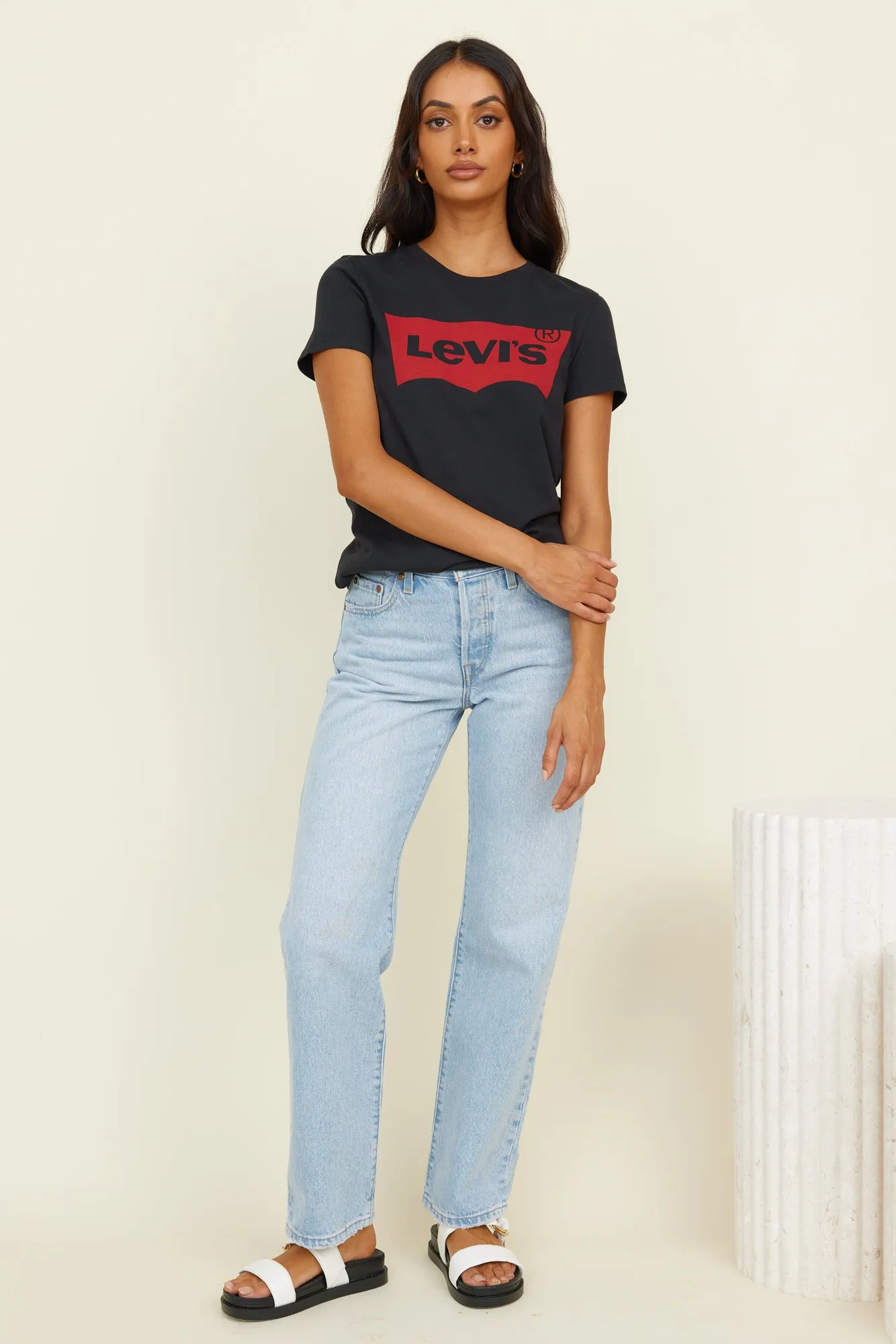 LEVI'S Logo Perfect T-Shirt Large Batwing Black sold by Fortunate One product image thumbnail 3