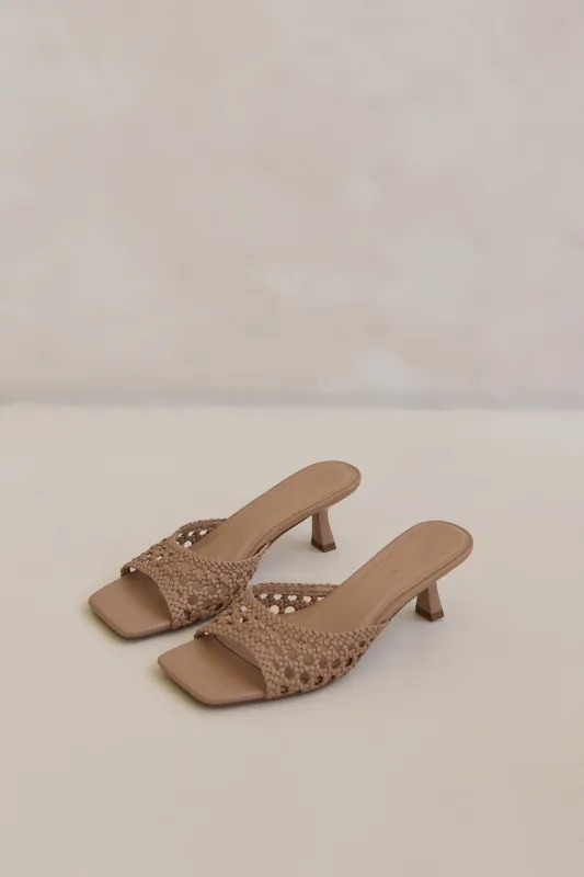Melainia Heel Peanut made by Billini