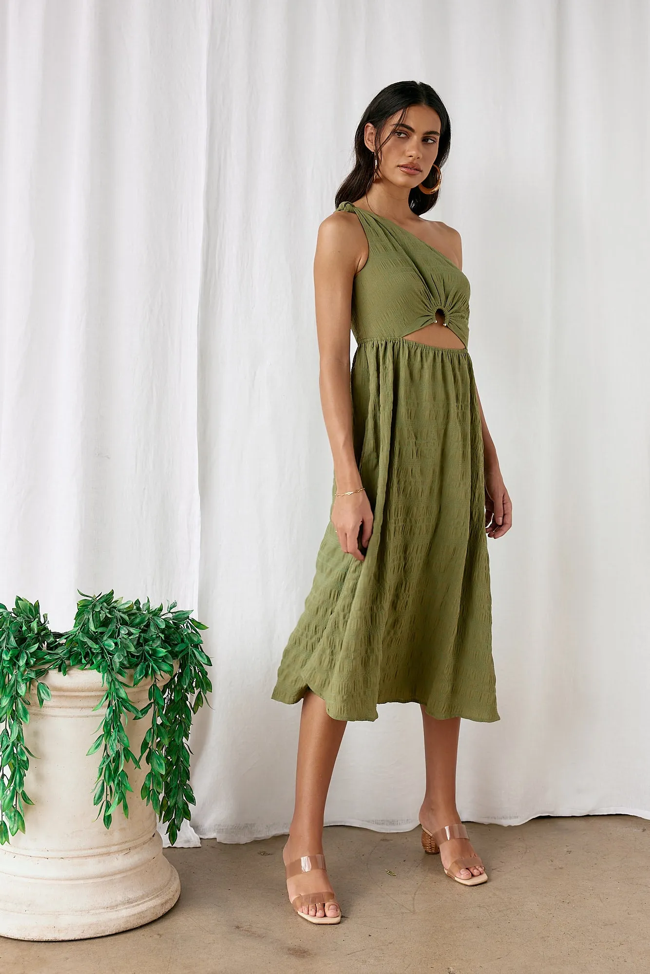 Dive In Maxi Dress Green sold by Fortunate One product image thumbnail 5