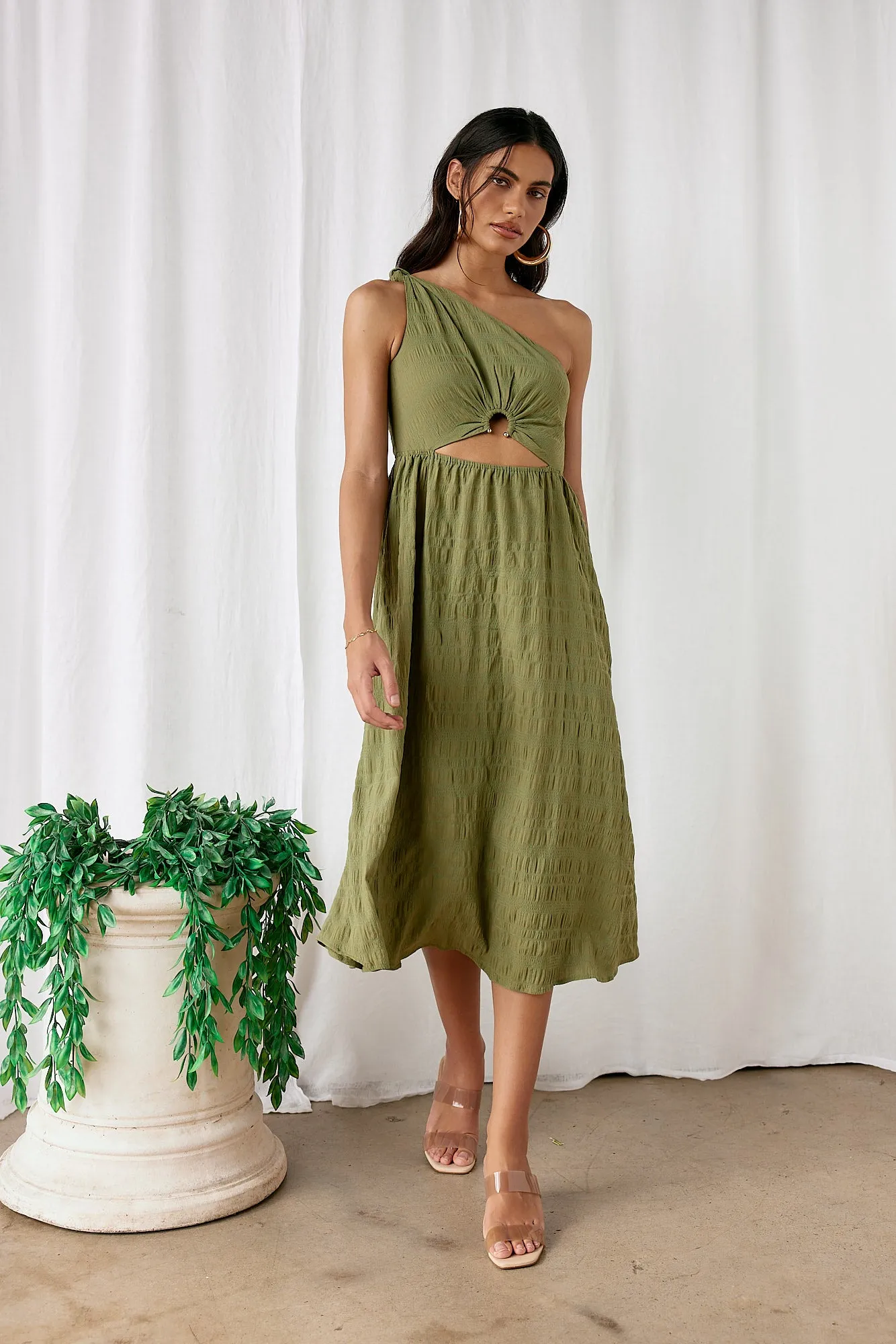 Dive In Maxi Dress Green sold by Fortunate One product image thumbnail 4