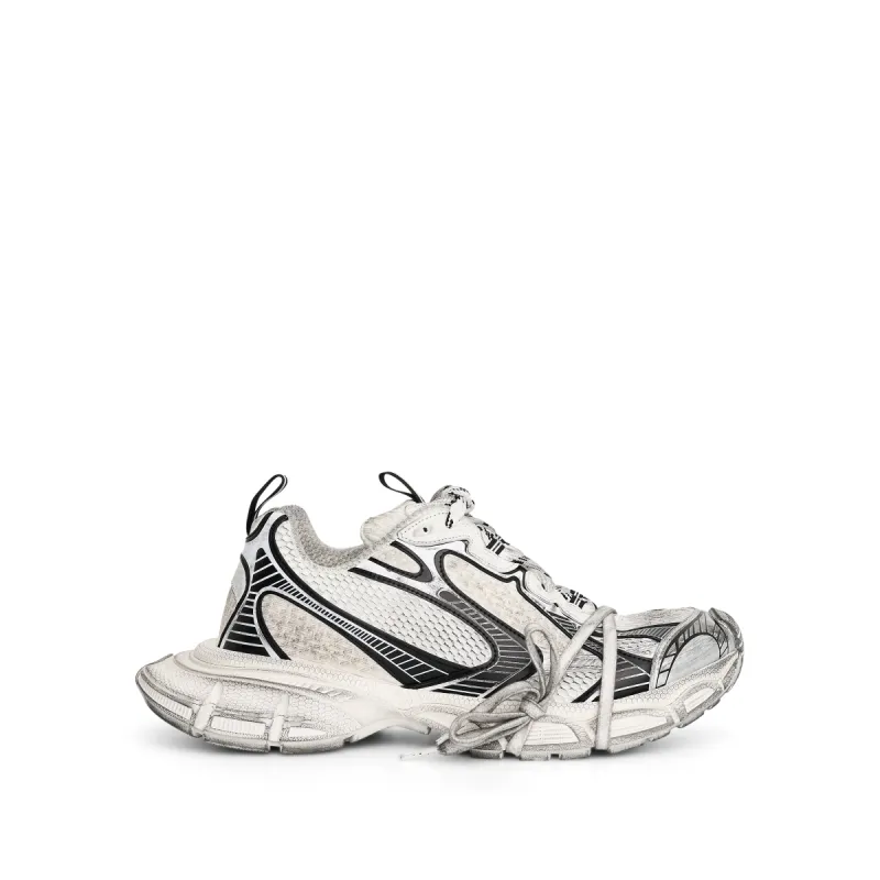 3XL Sneaker in Eggshell/Black sold by MARAIS