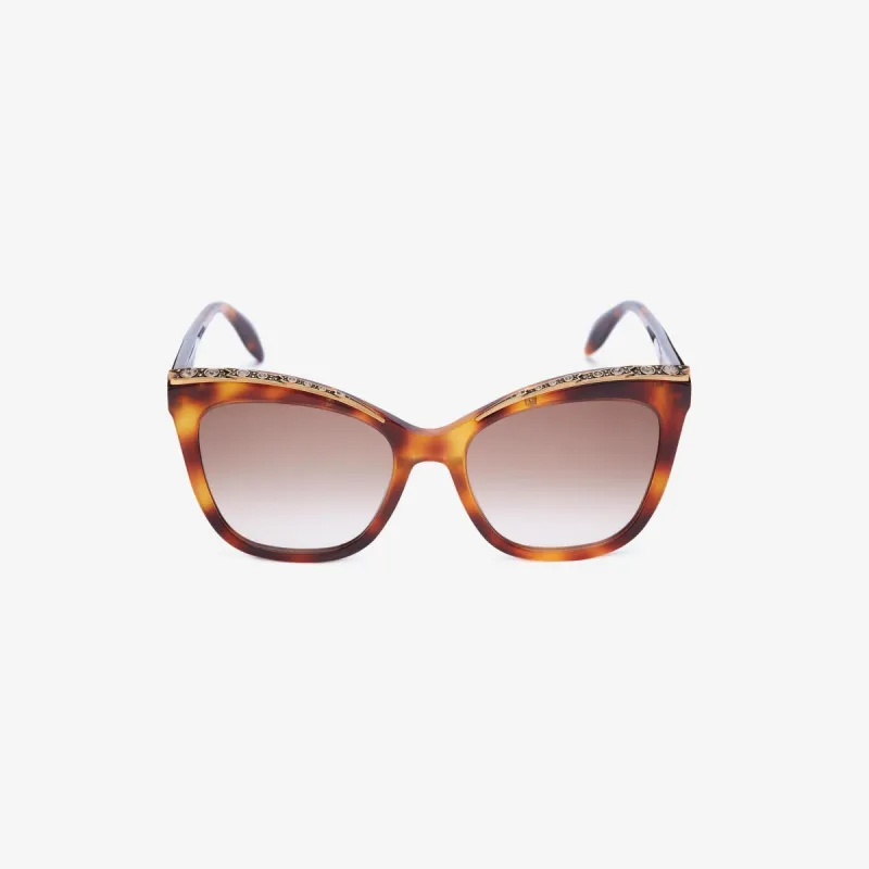 Sunglasses in Havana sold by MARAIS