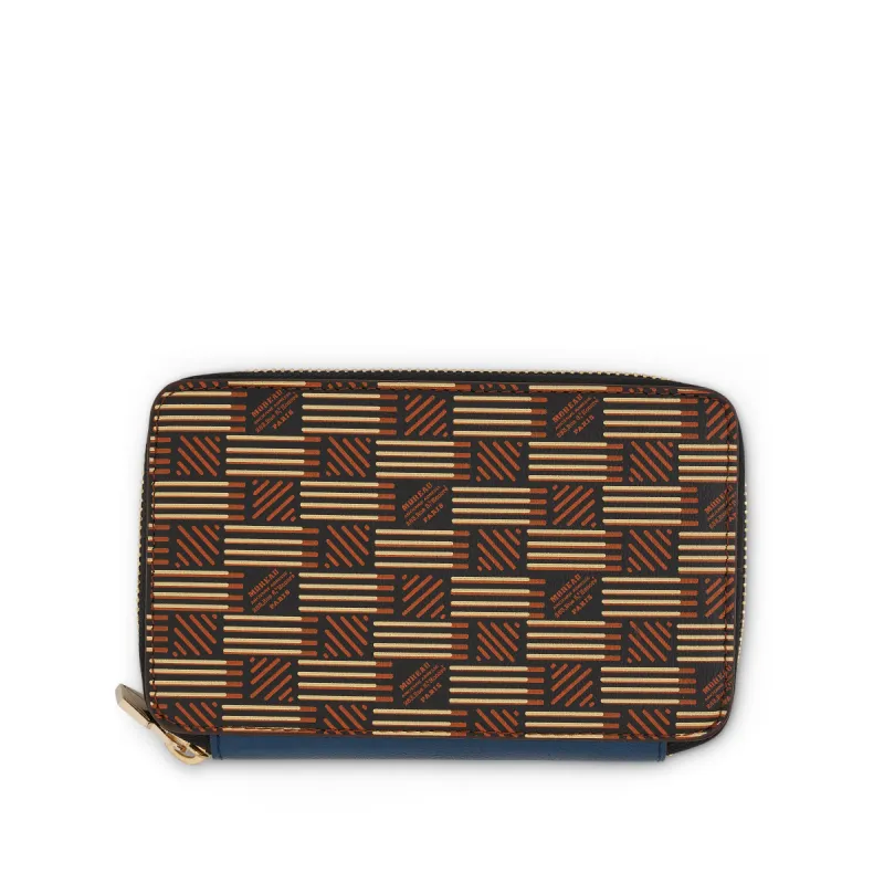 Compact Zip Wallet in Classic sold by MARAIS