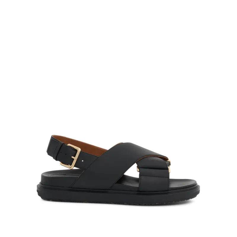 Fussbett Criscross Sandal in Black sold by MARAIS