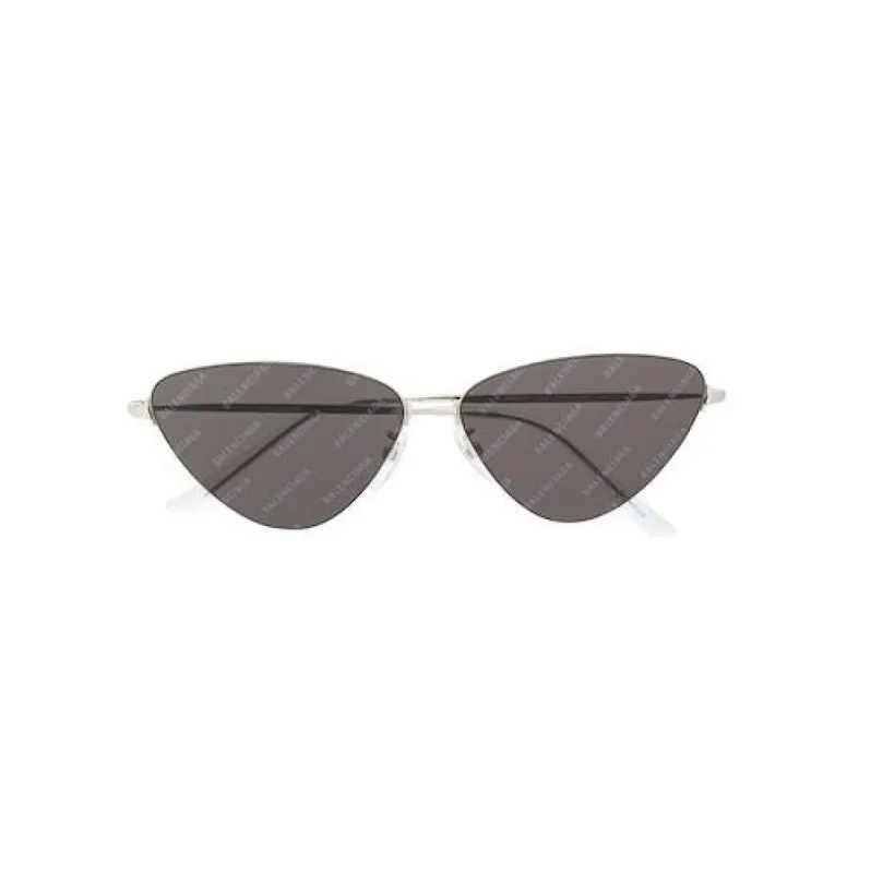 Invisible Cat 0015S Sun in Silver sold by MARAIS