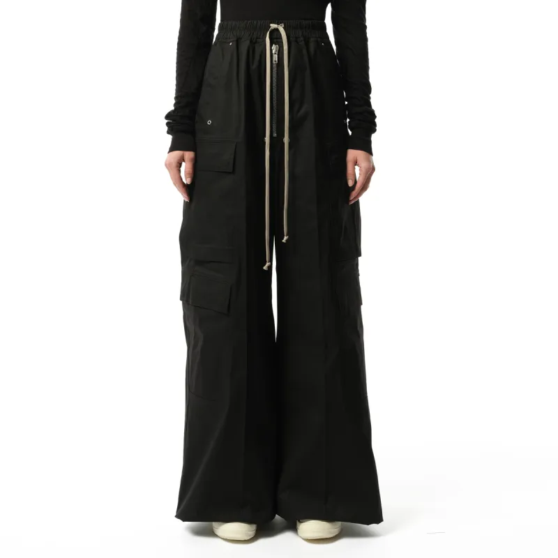 Cotton Poplin Cargobelas Pants in Black sold by MARAIS