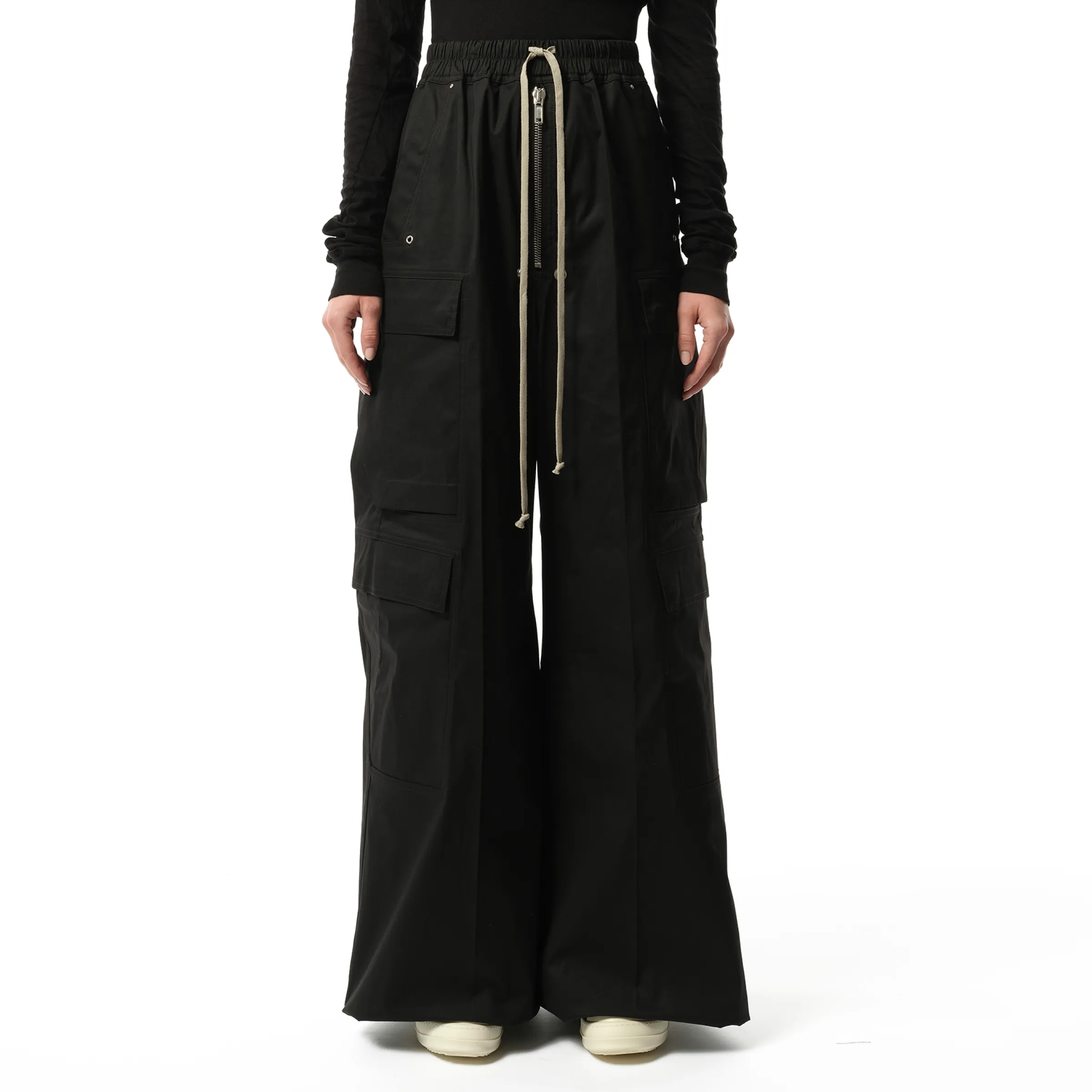 Cotton Poplin Cargobelas Pants in Black sold by MARAIS