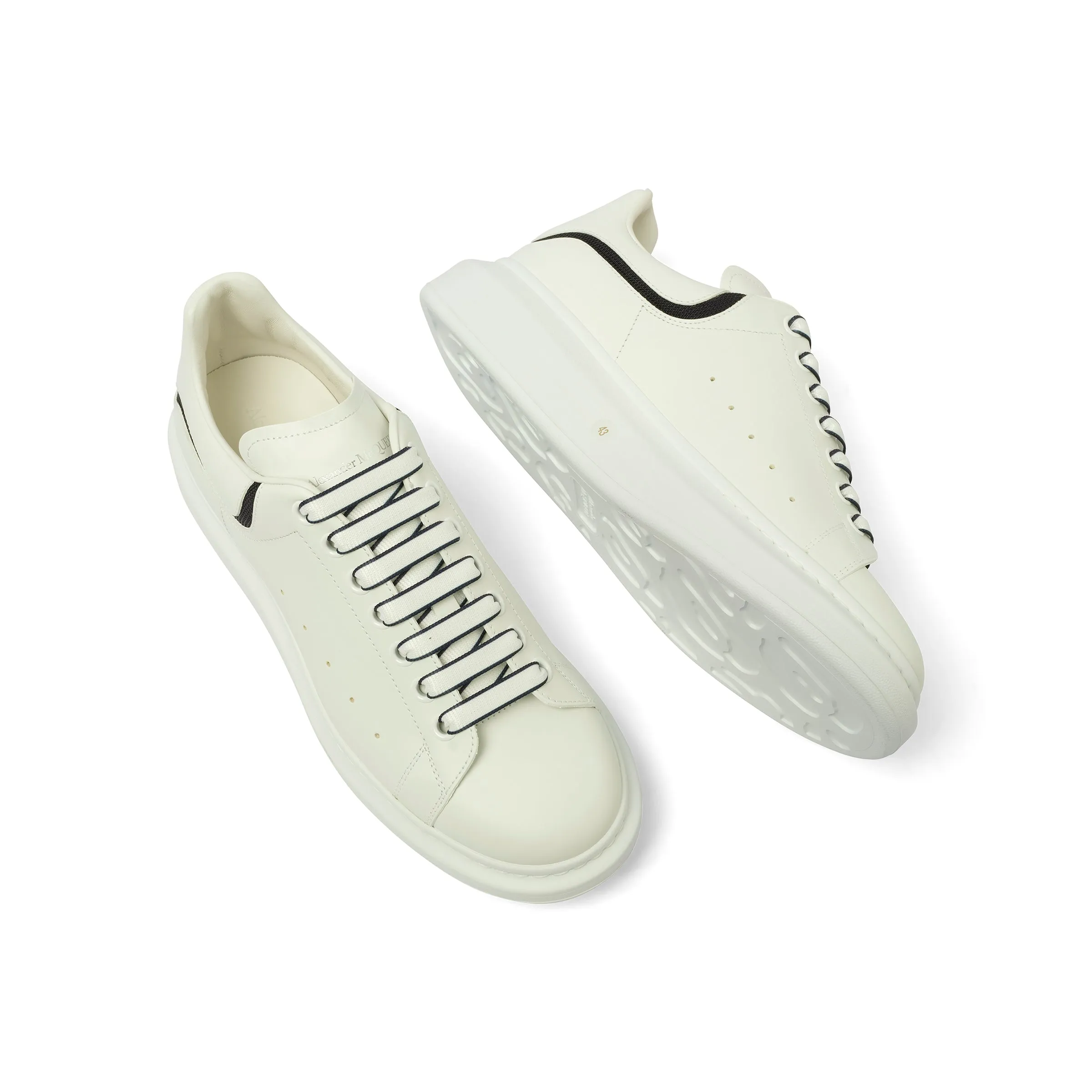 Larry Oversized Sneaker in White/Navy sold by MARAIS product image thumbnail 4
