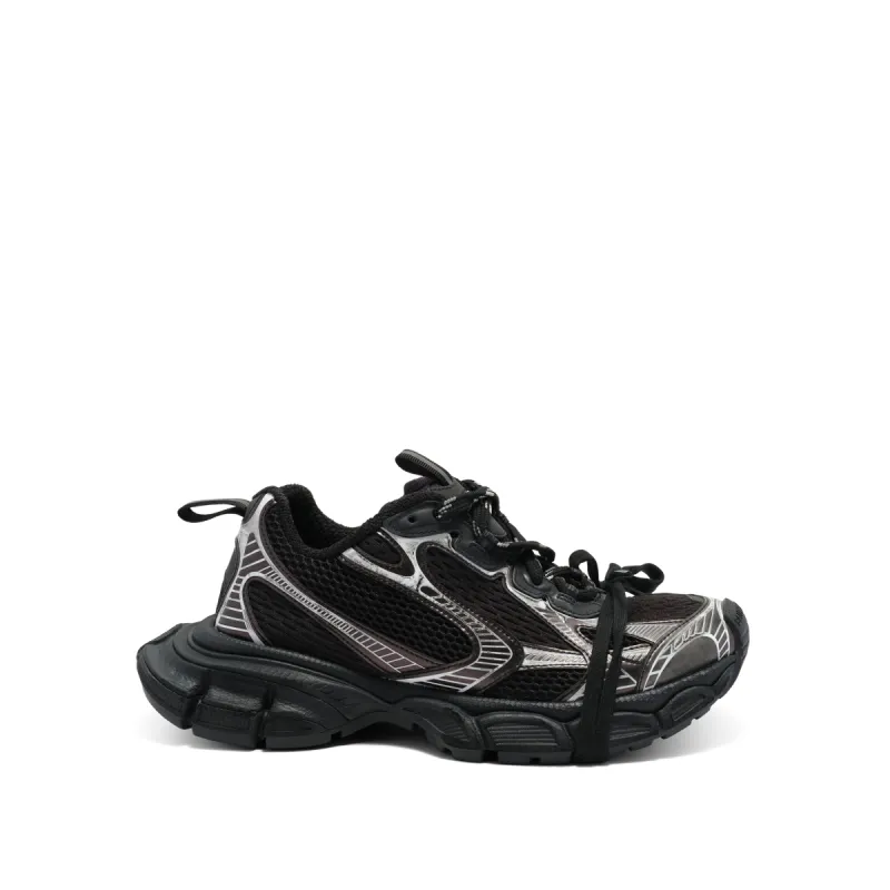 3XL Sneakers in Black/White sold by MARAIS