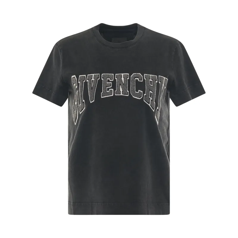 College Logo Slim Fit T-Shirt in Black made by MARAIS