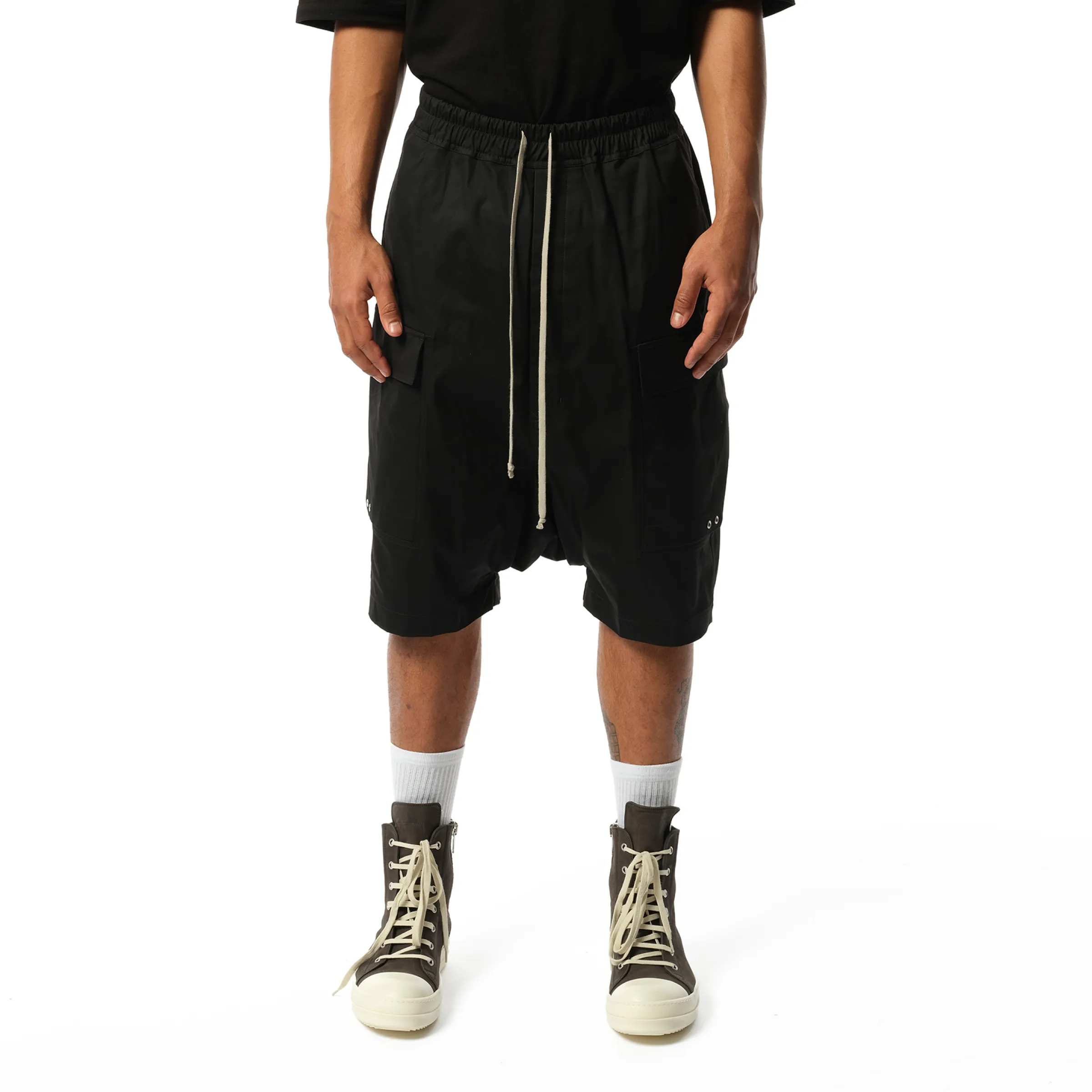 Cotton Poplin Cargo Pods in Black sold by MARAIS