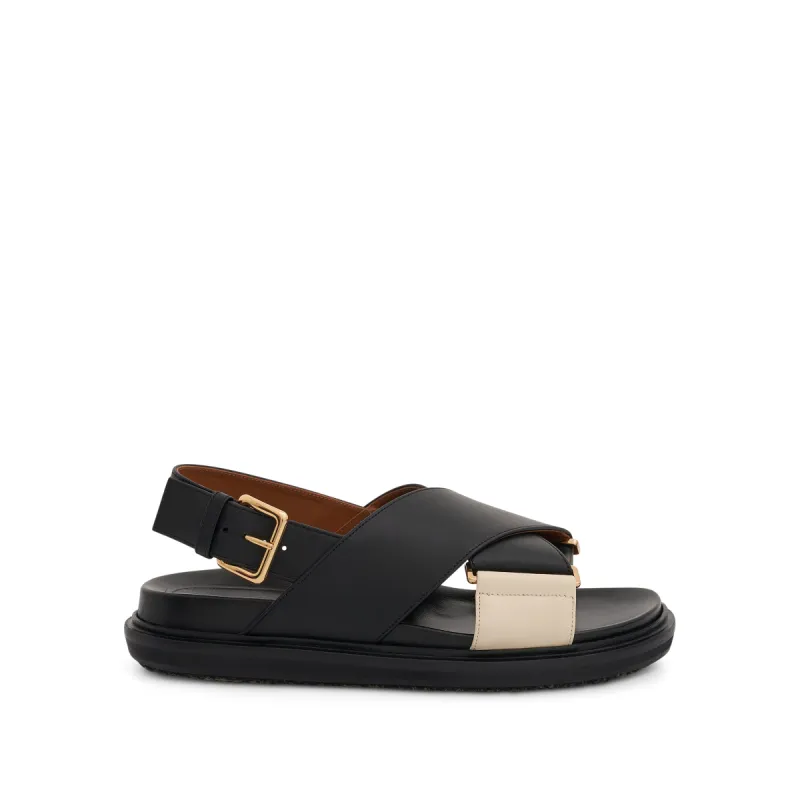 Fussbett Crisscross Sandal in Black/Silk White sold by MARAIS