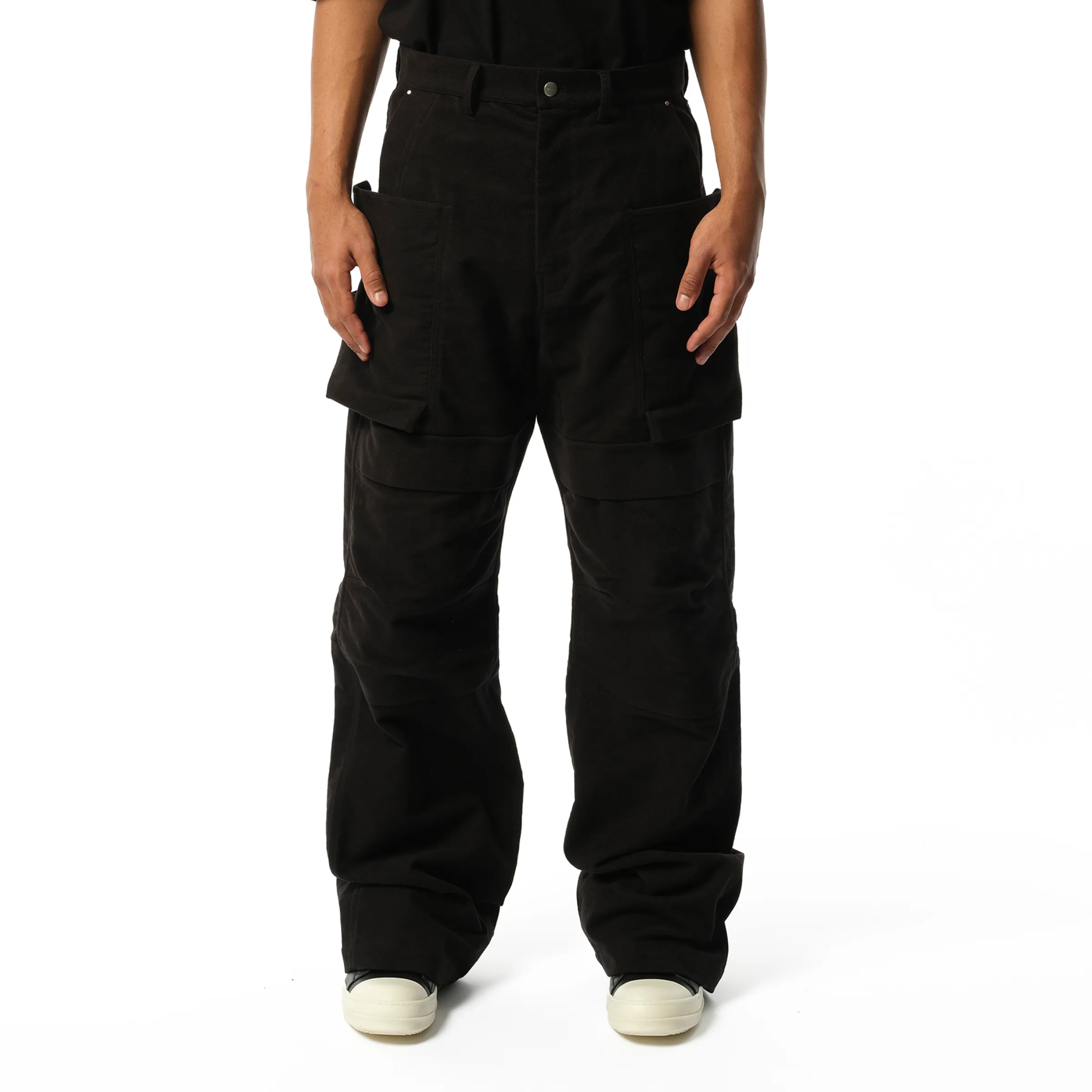 Stefan Cargo Jeans in Black sold by MARAIS