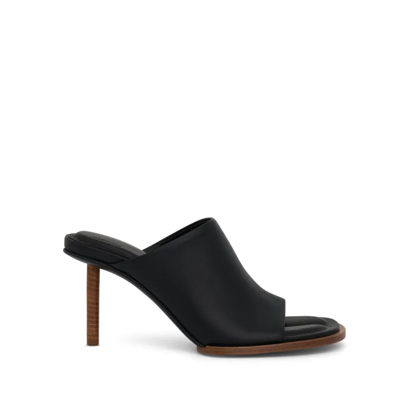 Carre Geometric Mules in Black made by Jacquemus