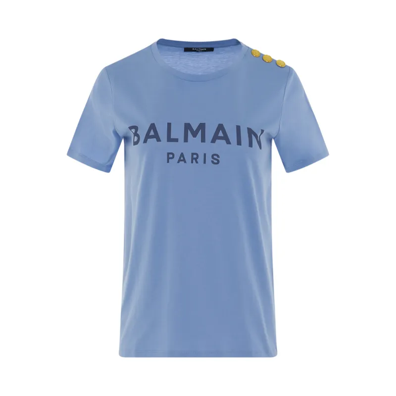 3 Button Printed Logo T-Shirt in Light Blue/Denim Blue sold by MARAIS