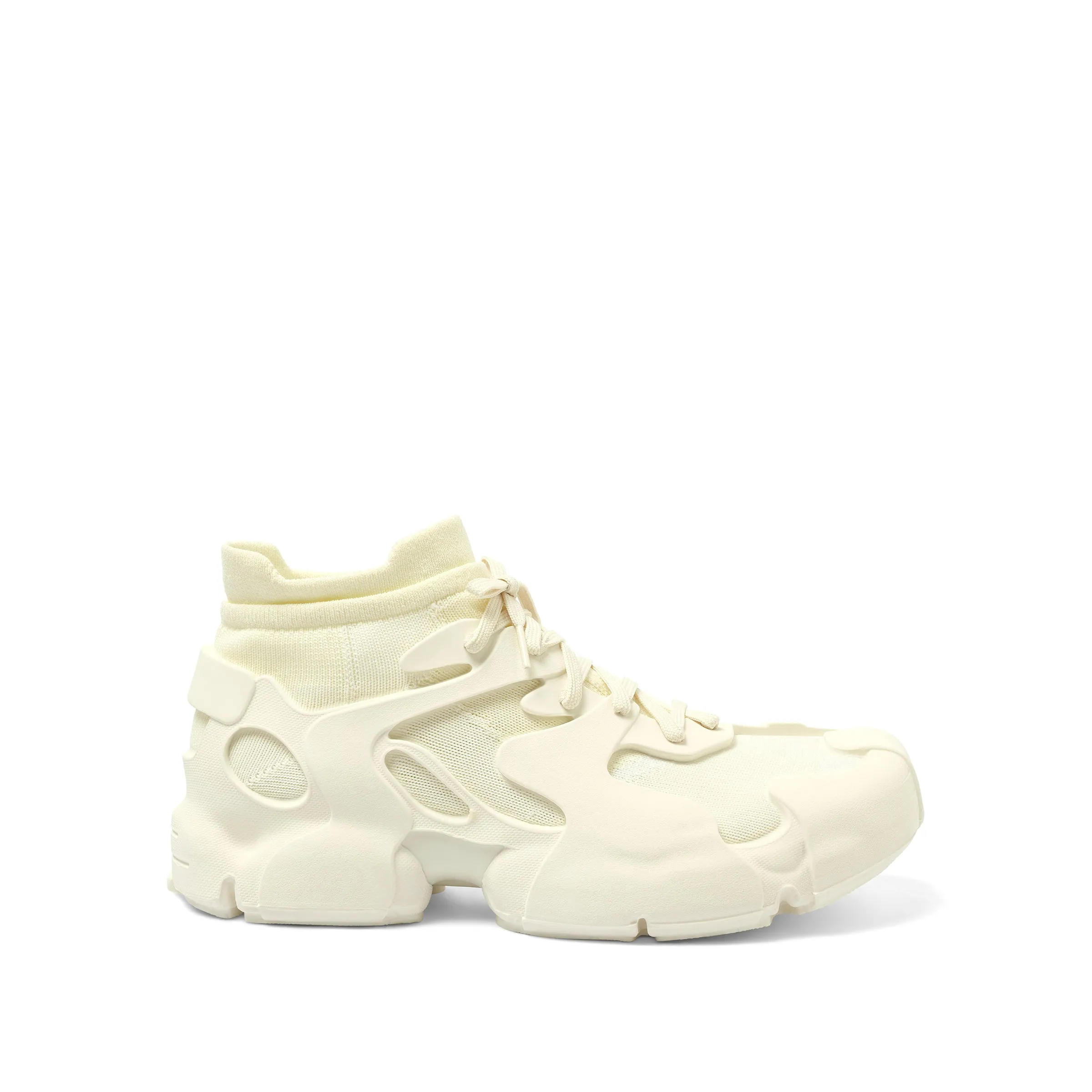 Tossu Sneaker in White sold by MARAIS