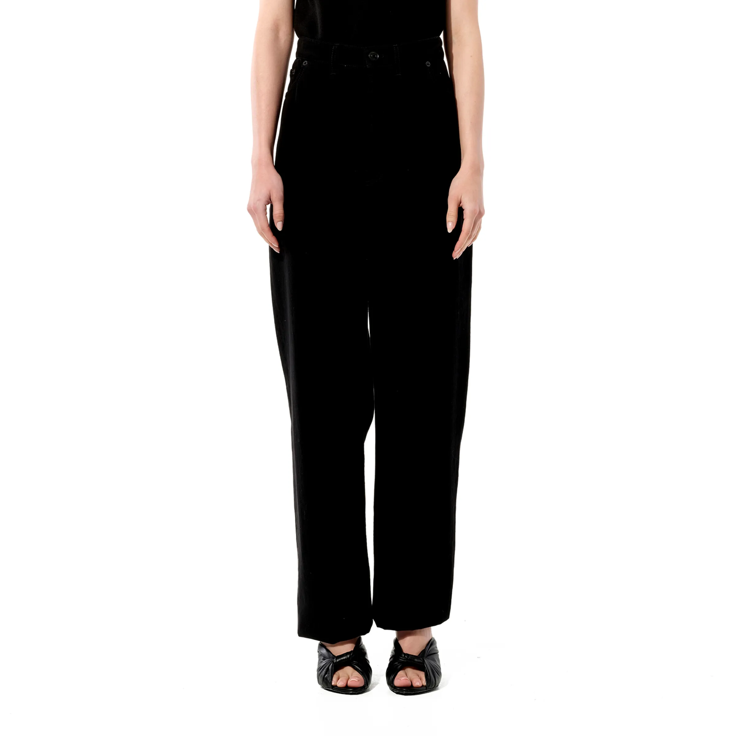 Baggy Denim Jeans in Black sold by MARAIS