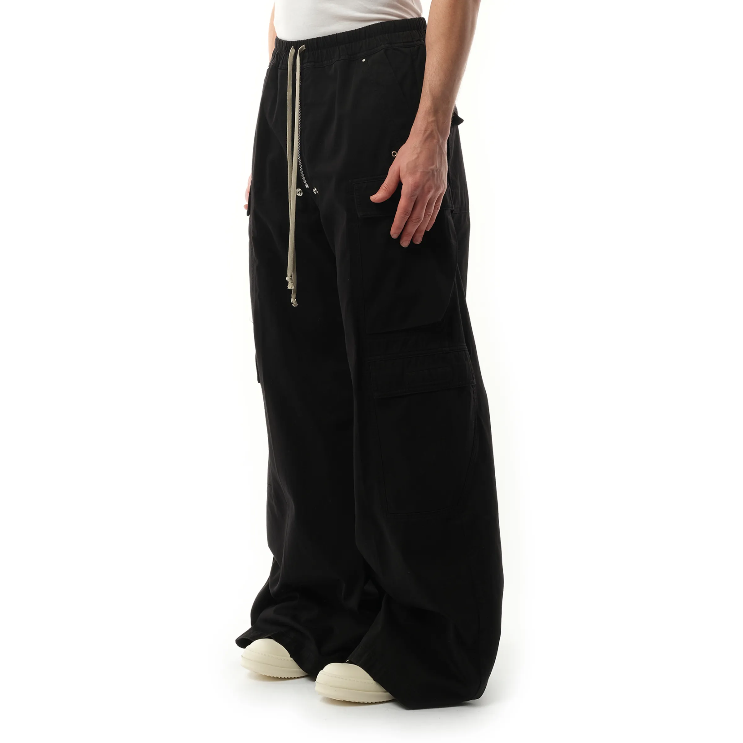 Twill Double Cargo Jumbo Bela Pants in Black sold by MARAIS product image thumbnail 5