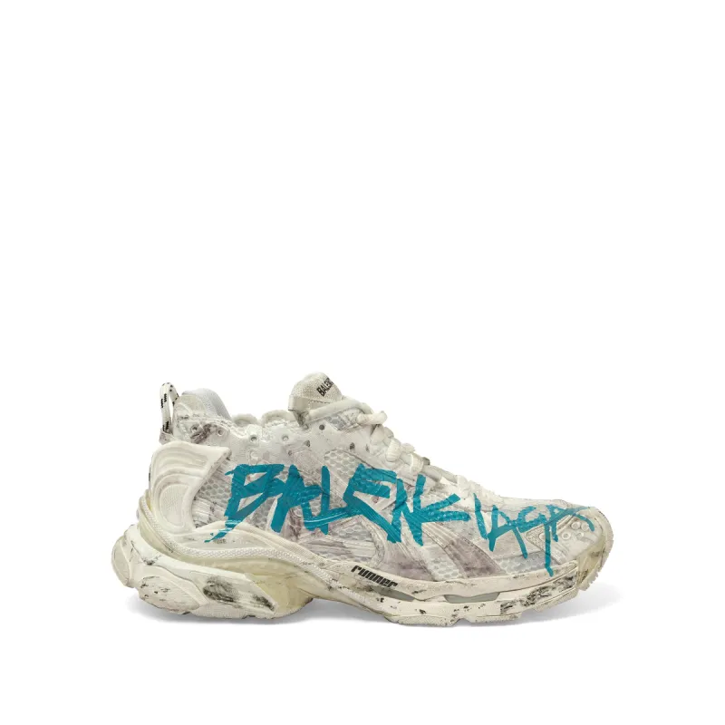 Runner Graffiti Sneaker in White/Blue made by MARAIS