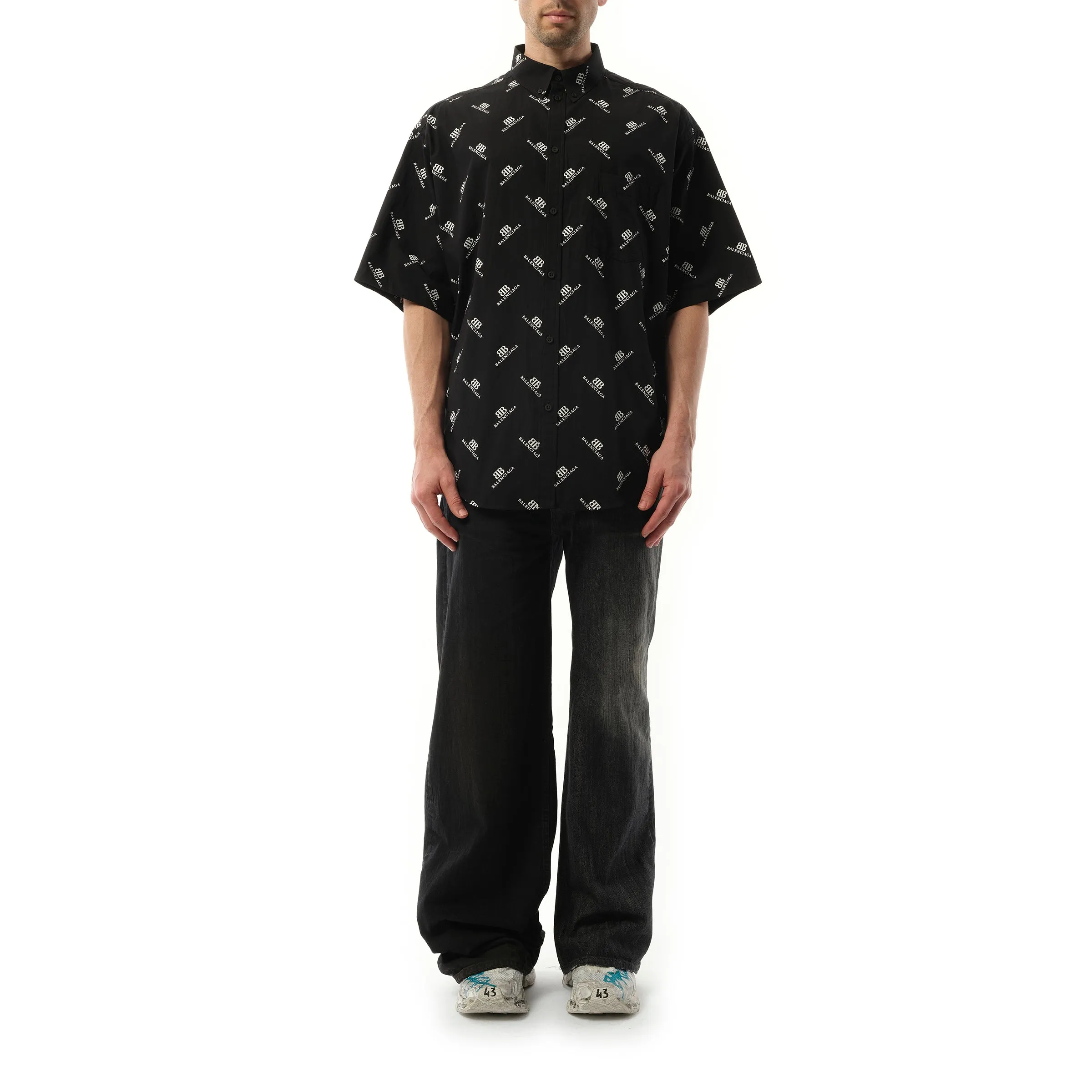 Monogram S/S Large Fit Shirt in Black/White sold by MARAIS product image thumbnail 4