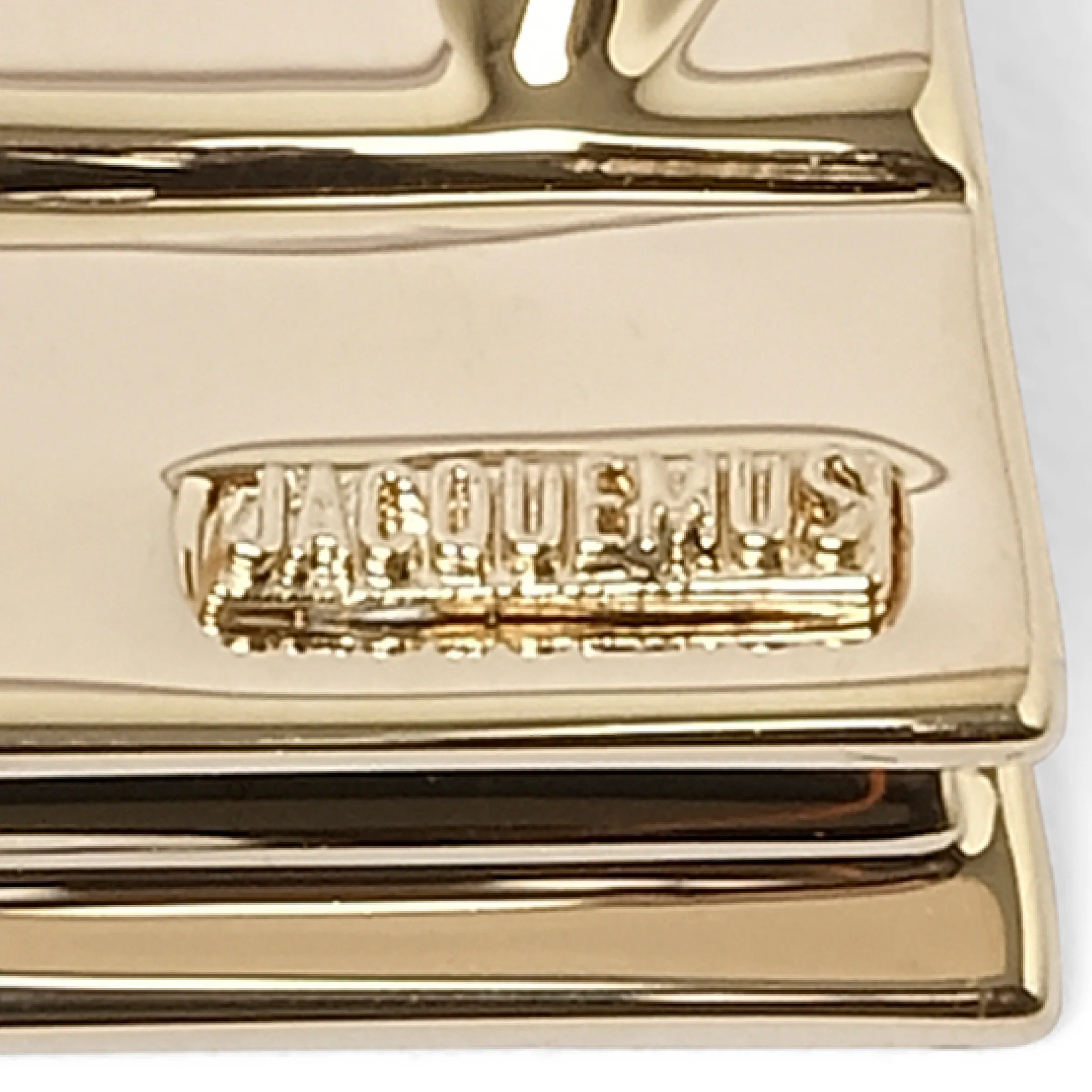 Le Bracelet Chiquito Bar in Light Gold sold by MARAIS product image thumbnail 3