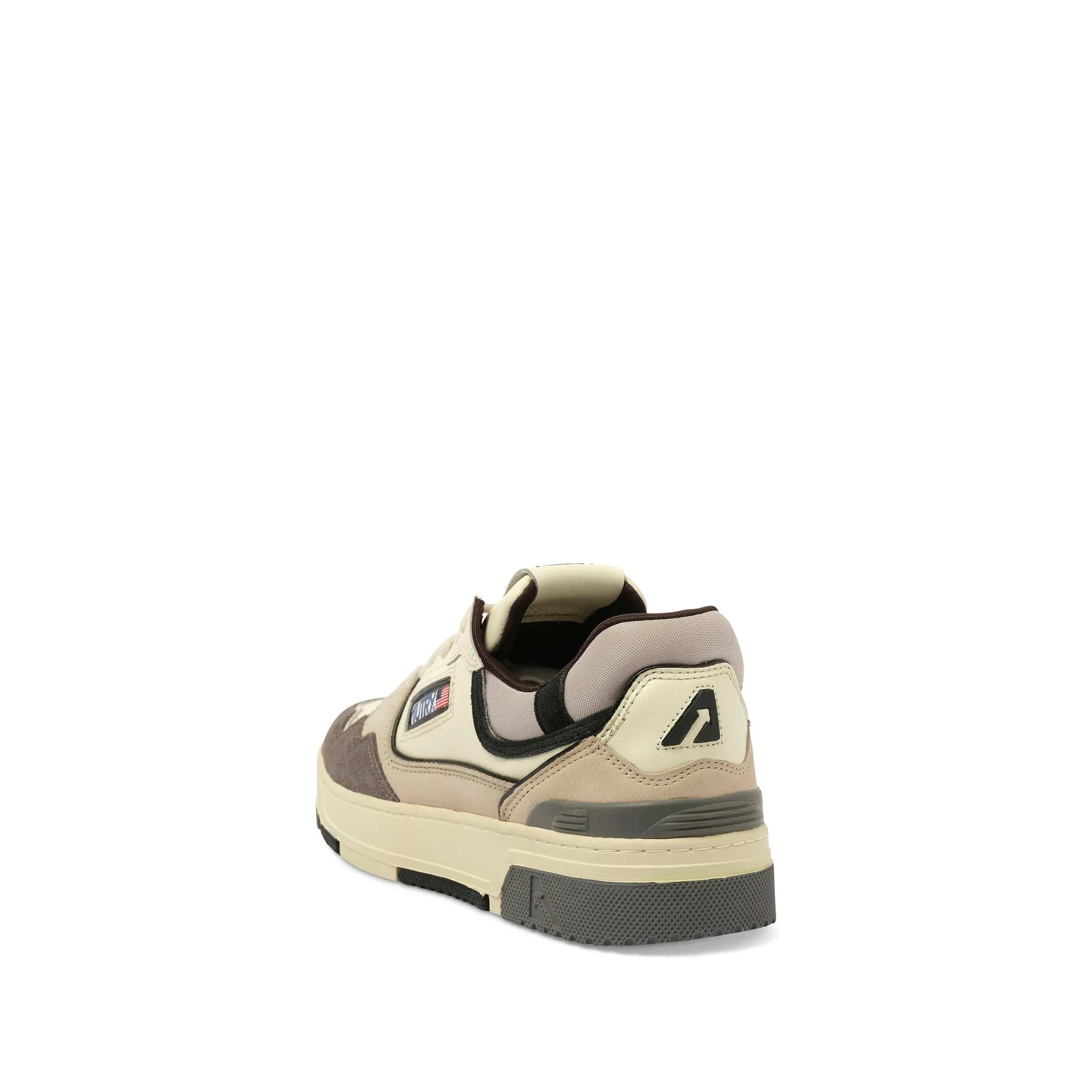 CLC Low Sneaker in Suede/Black/Grey sold by MARAIS product image thumbnail 3