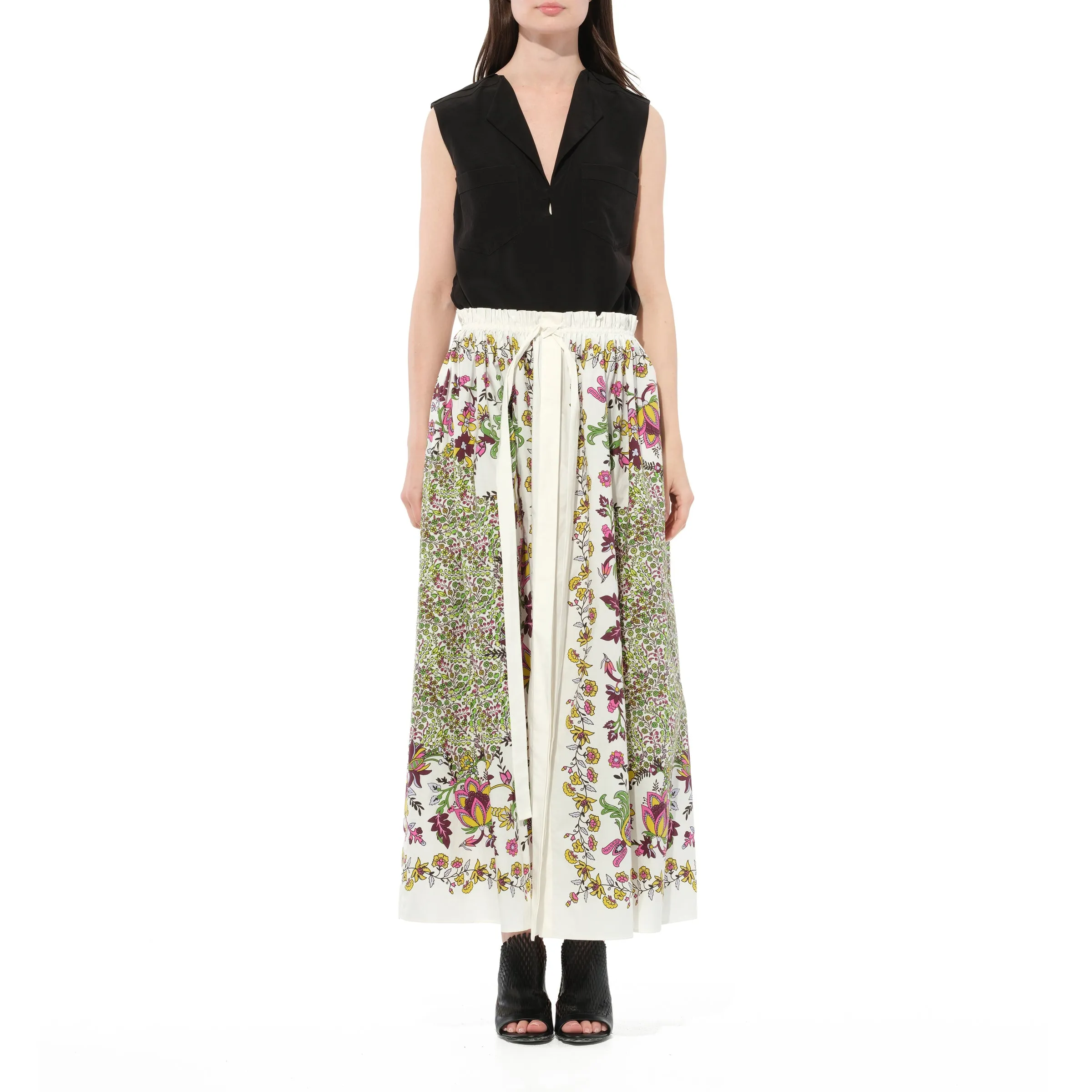 Podium L15 Bow Skirt in White sold by MARAIS product image thumbnail 4