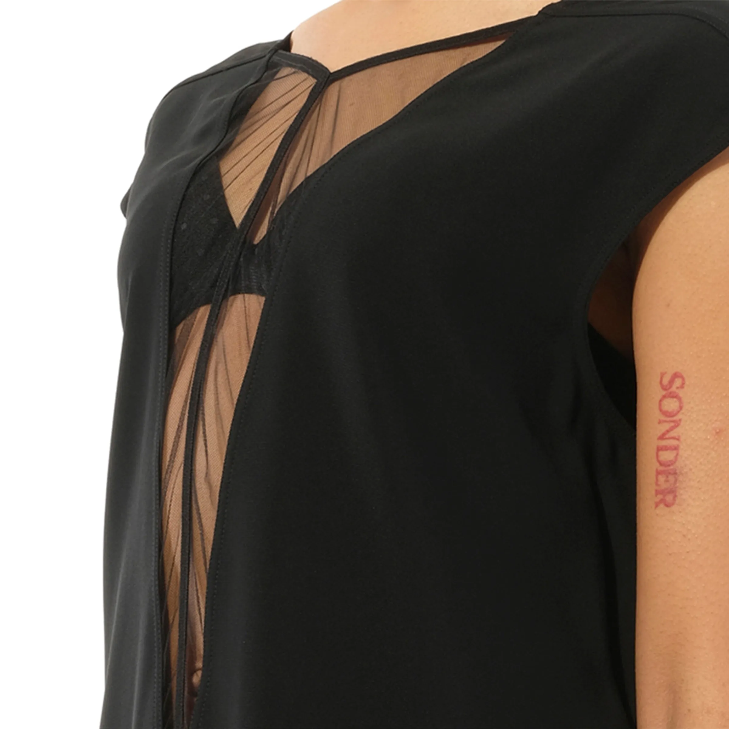 Double V Top in Black sold by MARAIS product image thumbnail 2