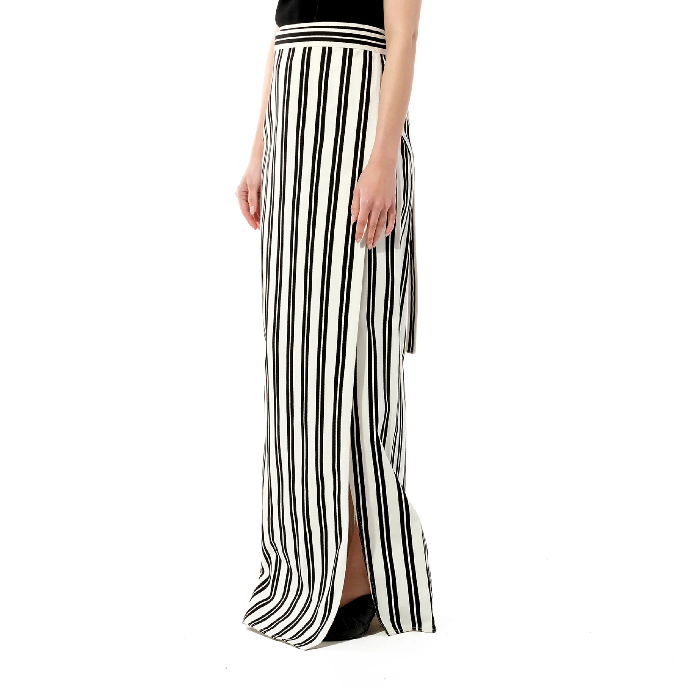 Chilie Skirt in Black/White sold by MARAIS product image thumbnail 5