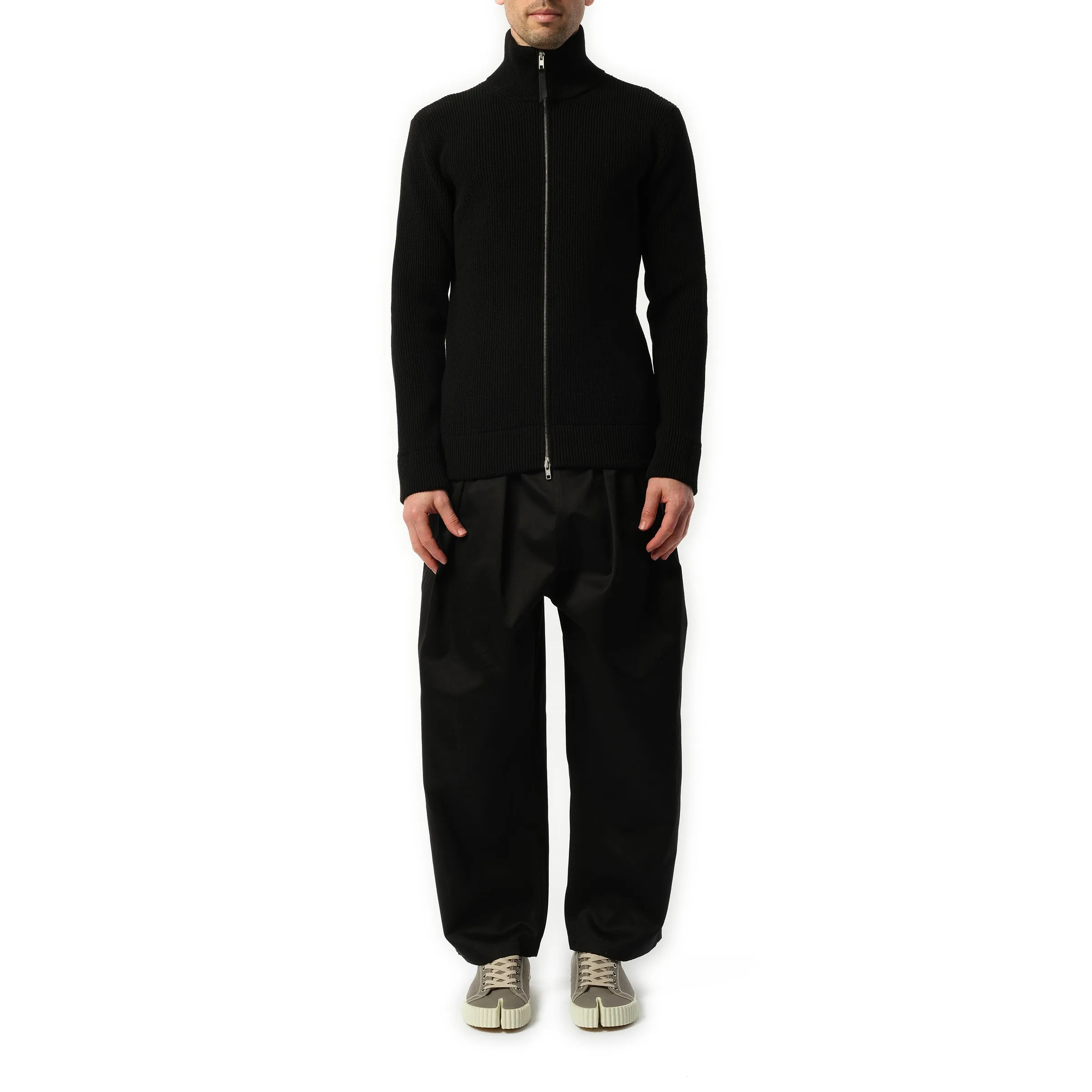 English Rib Zip Cardigan in Black sold by MARAIS product image thumbnail 4