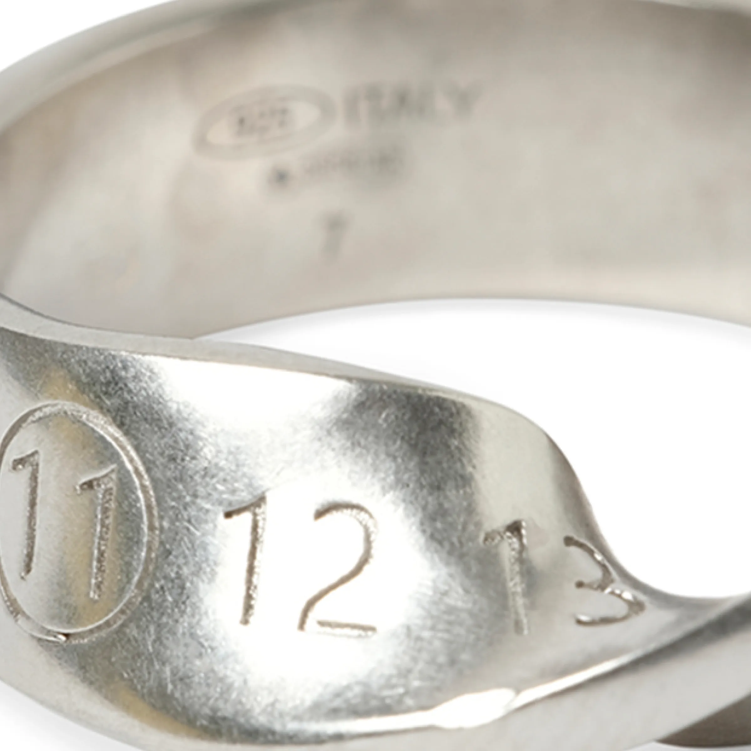 Number Twist Ring in Silver sold by MARAIS product image thumbnail 3